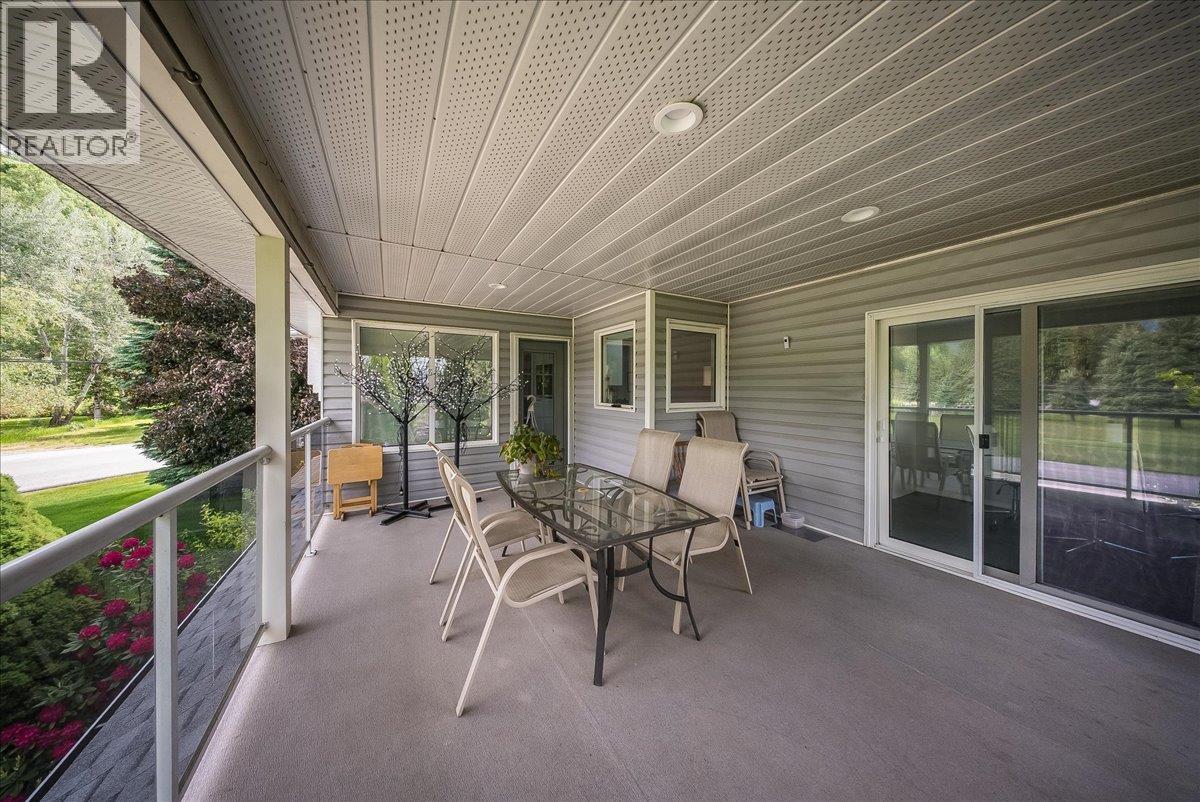 1545 Columbia Road, Ootischenia, British Columbia  V1N 4L6 - Photo 22 - 10389292