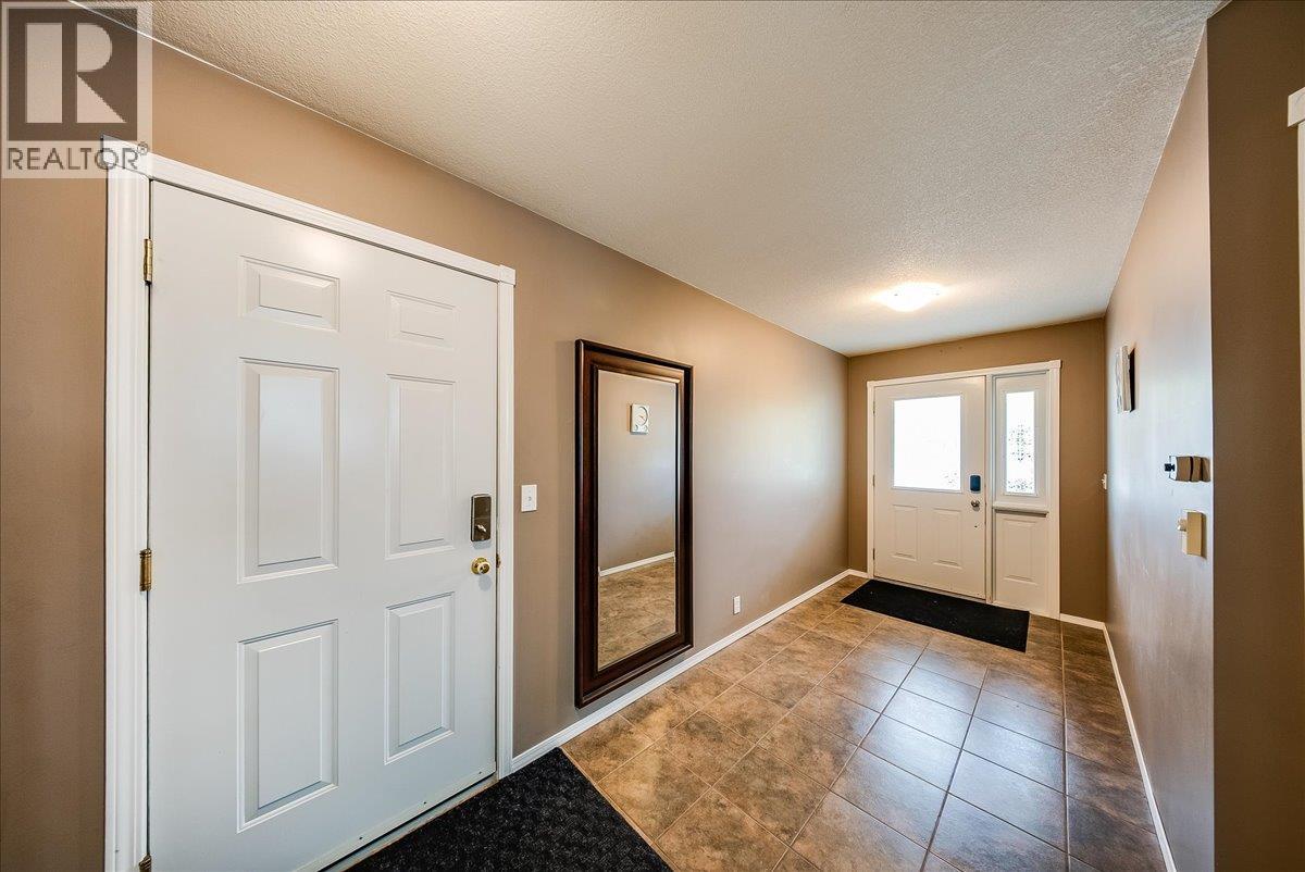 1545 Columbia Road, Ootischenia, British Columbia  V1N 4L6 - Photo 33 - 10389292