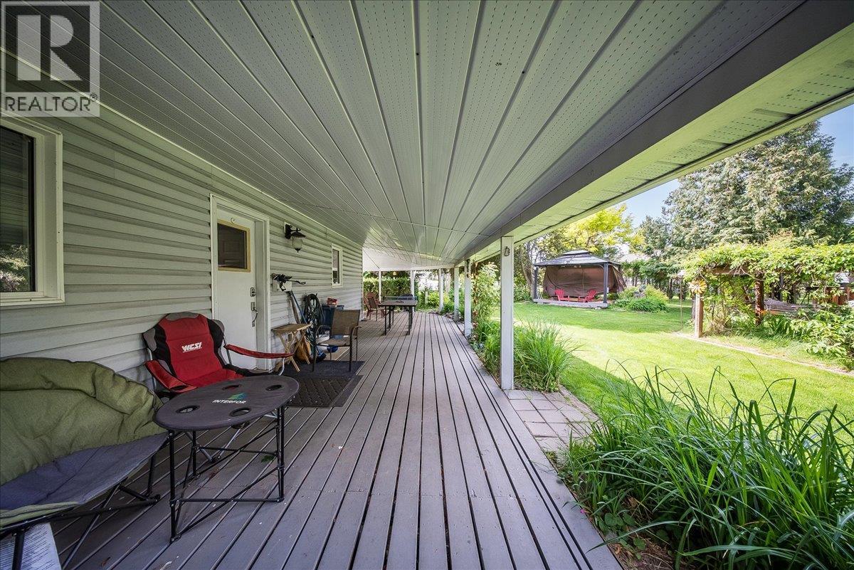 1545 Columbia Road, Ootischenia, British Columbia  V1N 4L6 - Photo 44 - 10389292