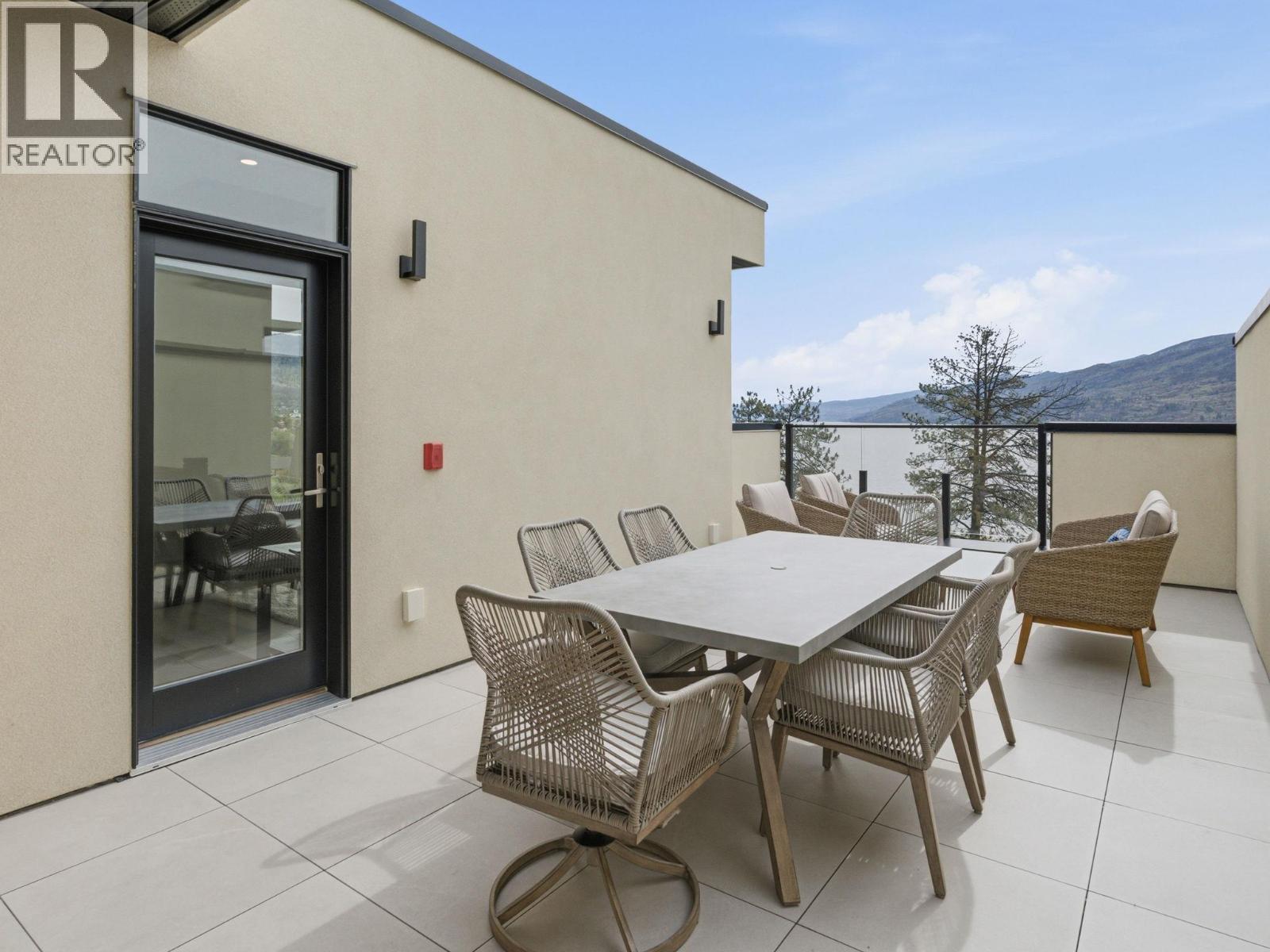 5975 Princess Street, Peachland, British Columbia  V0H 1X7 - Photo 24 - 10389757