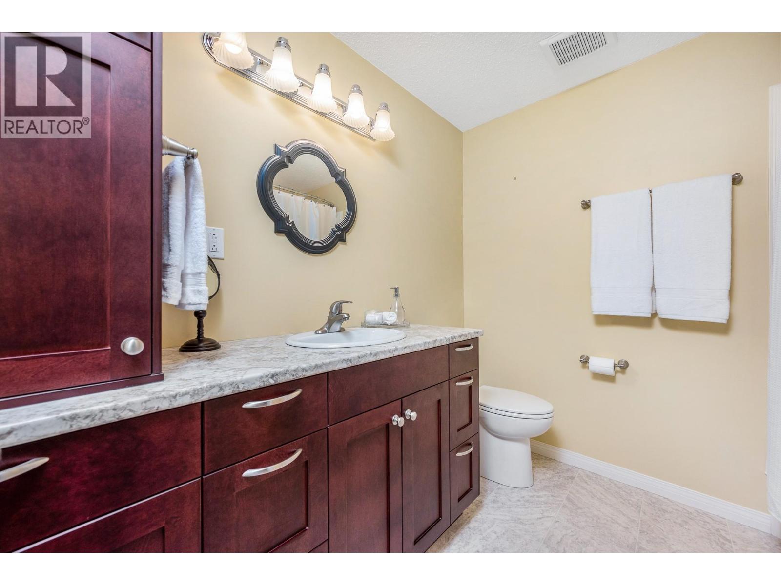 6777 Longacre Drive, Vernon, British Columbia  V1H 1J1 - Photo 18 - 10387562