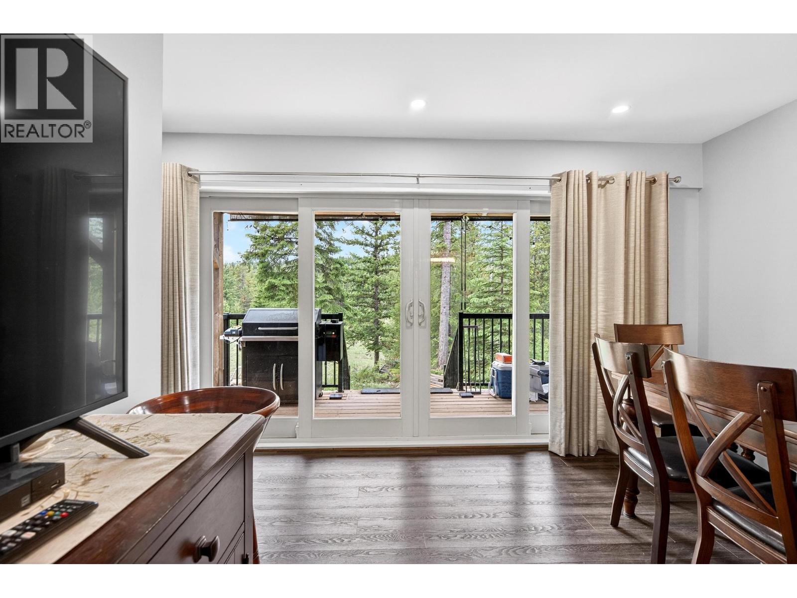 2333 Hedges Road, Golden, British Columbia  V0A 1H1 - Photo 15 - 10389825