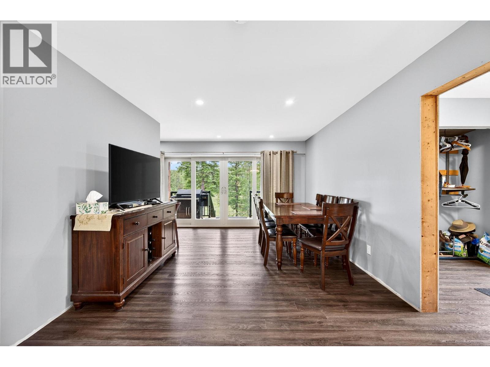 2333 Hedges Road, Golden, British Columbia  V0A 1H1 - Photo 16 - 10389825