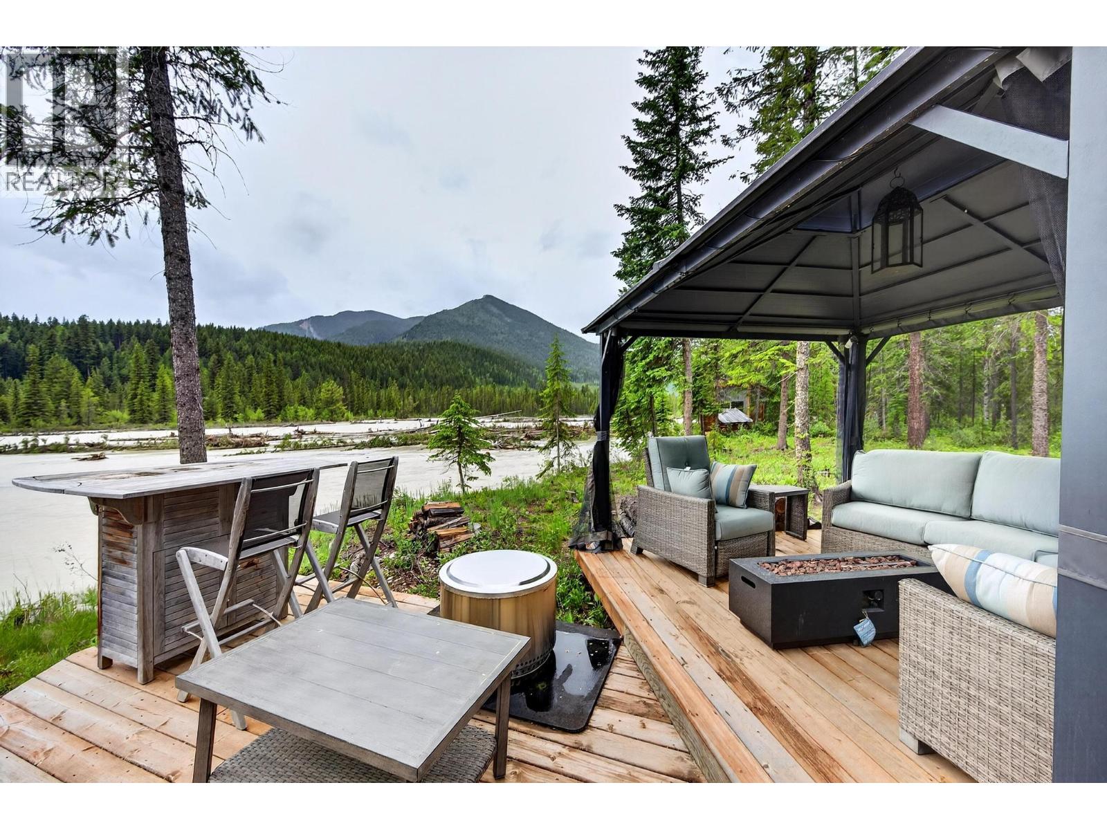 2333 Hedges Road, Golden, British Columbia  V0A 1H1 - Photo 34 - 10389825