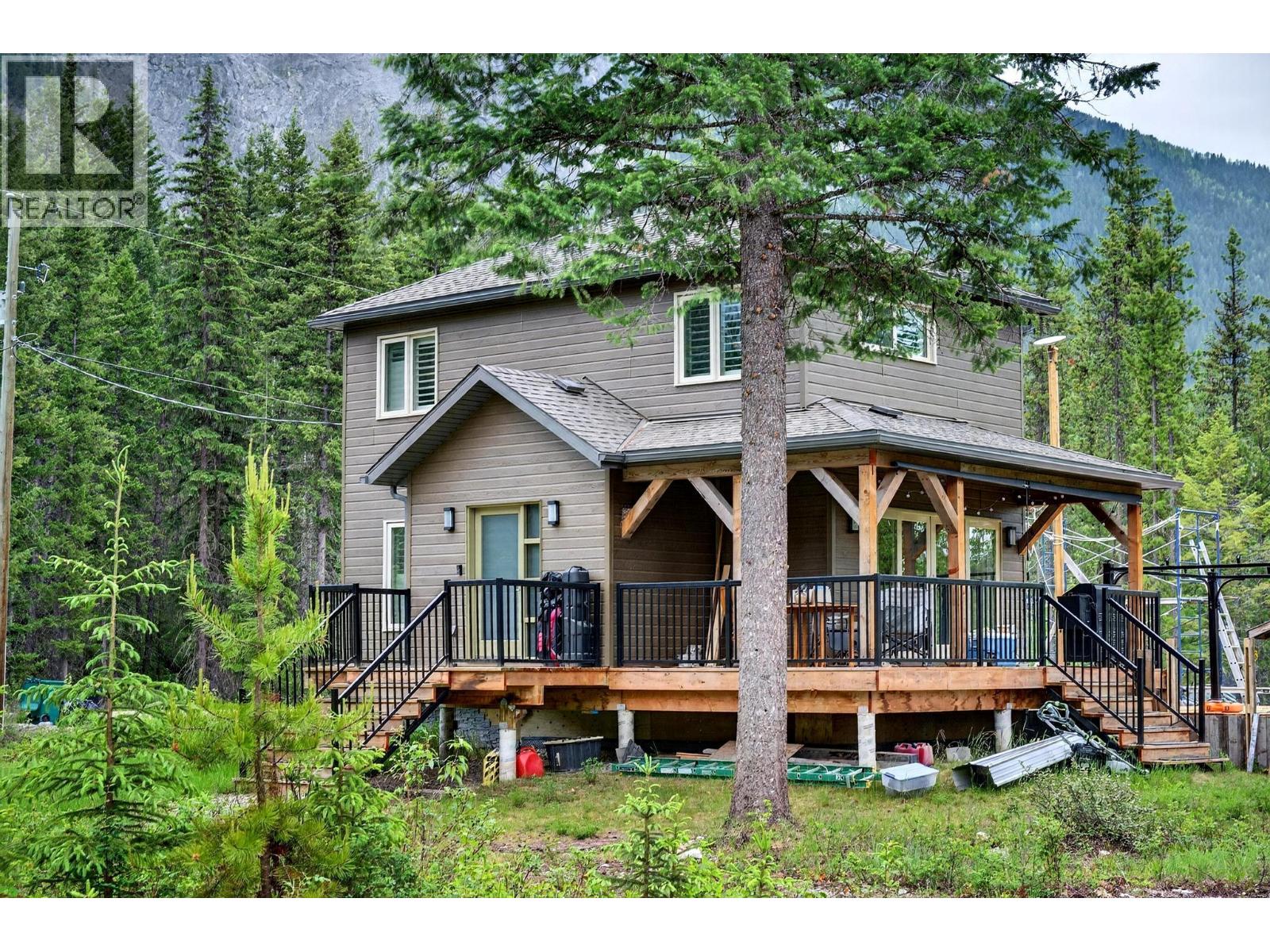 2333 Hedges Road, Golden, British Columbia  V0A 1H1 - Photo 45 - 10389825