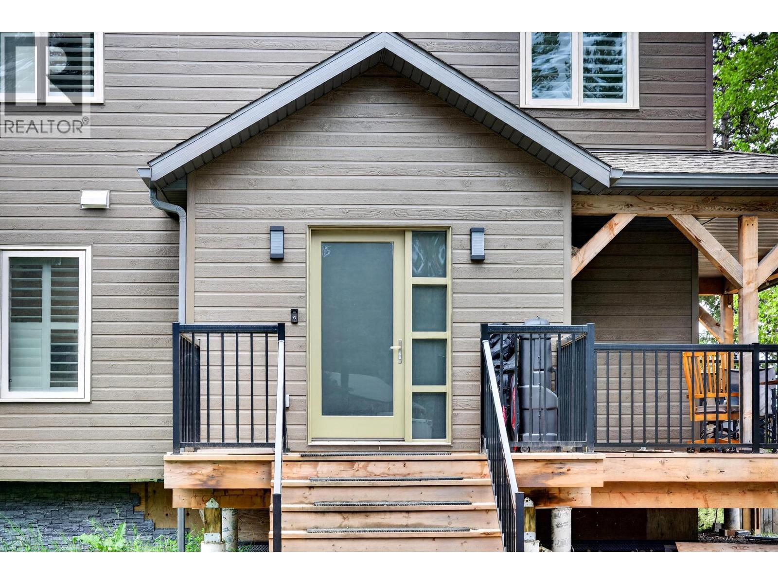 2333 Hedges Road, Golden, British Columbia  V0A 1H1 - Photo 9 - 10389825