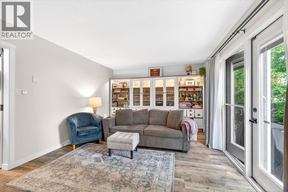 33a Mt Trinity Avenue, Fernie, British Columbia  V0B 1M3 - Photo 6 - 10389803