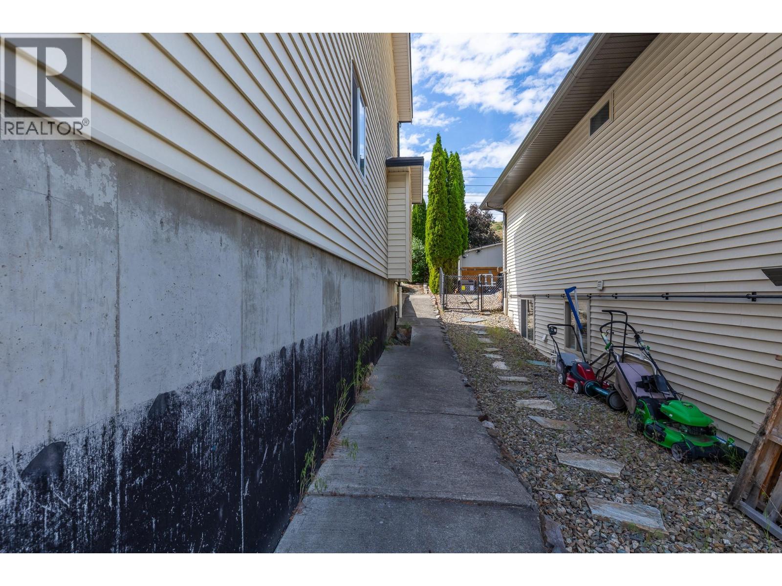 479 Middleton Way, Coldstream, British Columbia  V1B 3Z7 - Photo 58 - 10389229