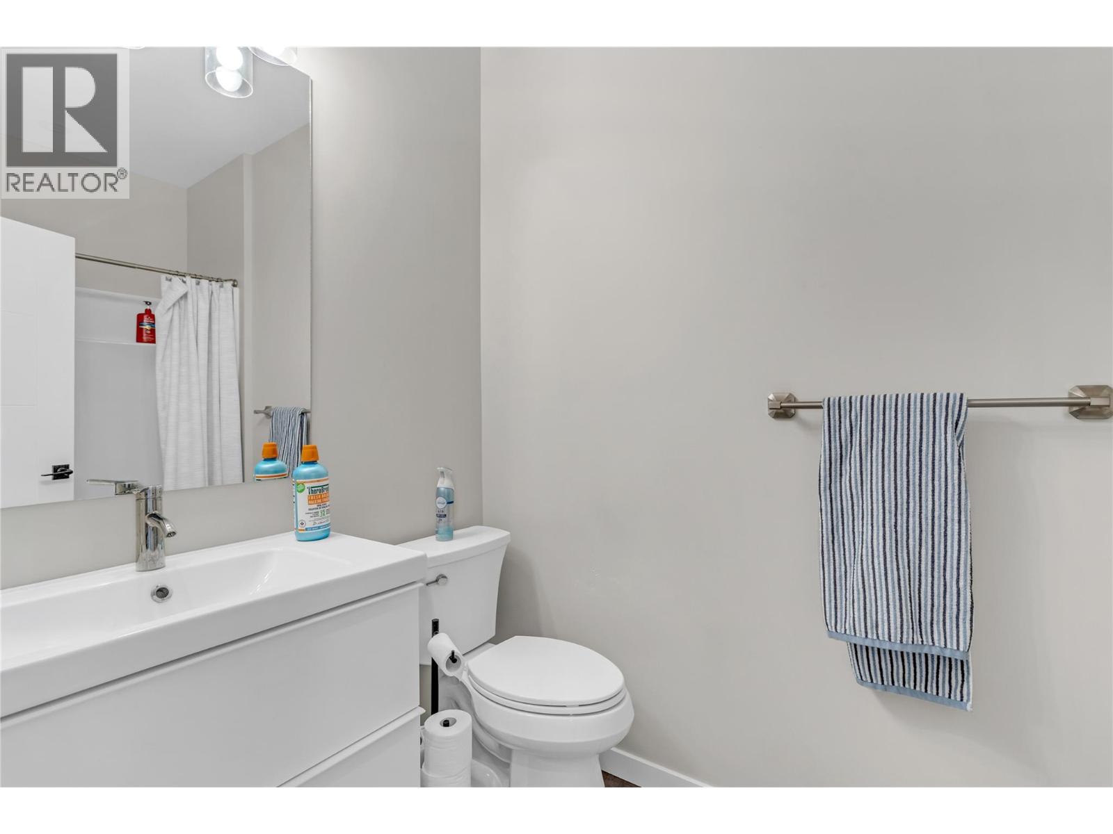 265 & 269 Muir Road, Kelowna, British Columbia  V1X 2T4 - Photo 11 - 10389745
