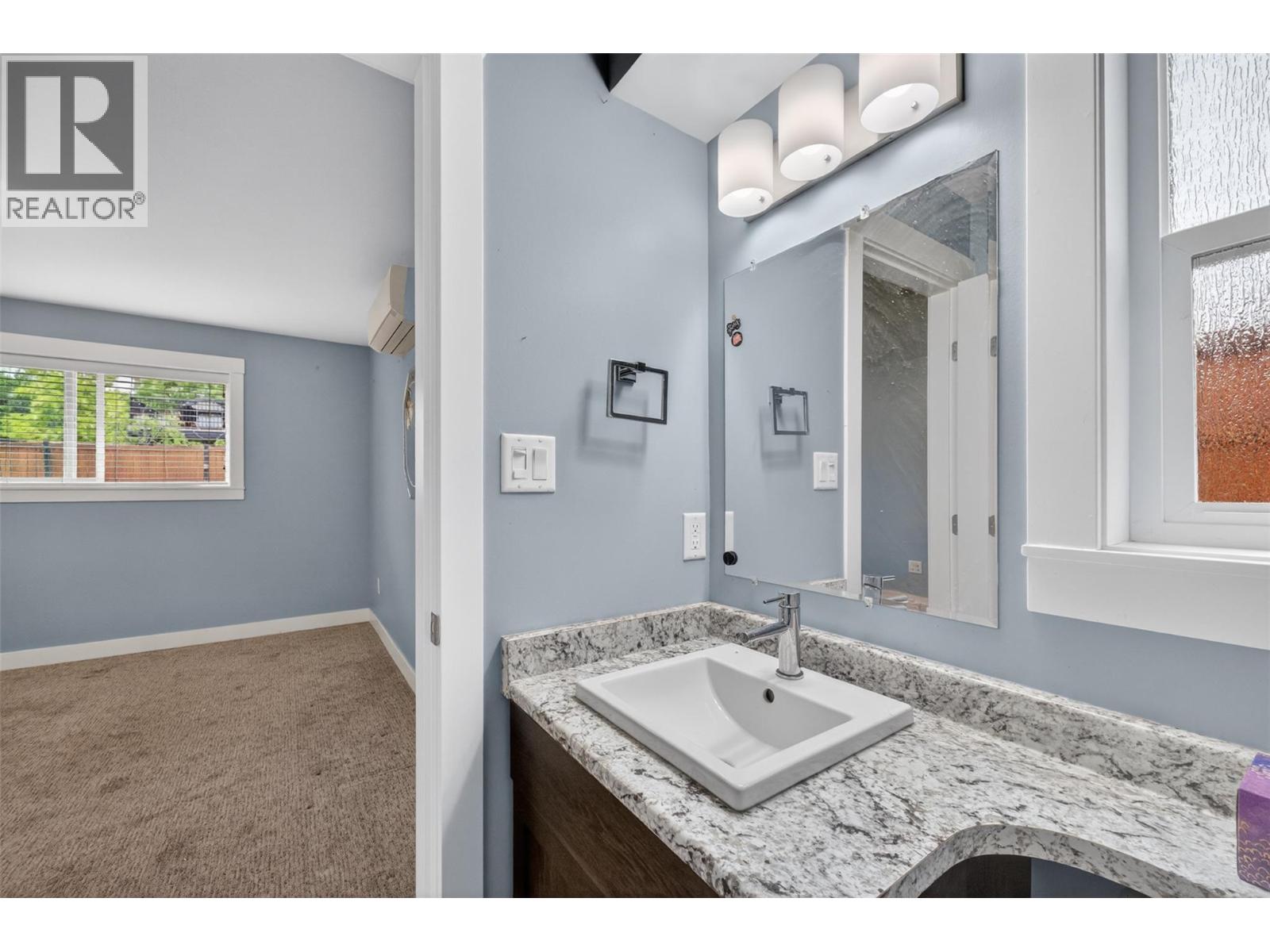 5480 Canoe Beach Drive Ne, Salmon Arm, British Columbia  V1E 2M5 - Photo 17 - 10389582