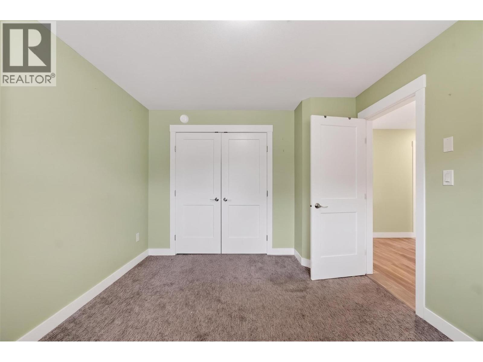 5480 Canoe Beach Drive Ne, Salmon Arm, British Columbia  V1E 2M5 - Photo 31 - 10389582