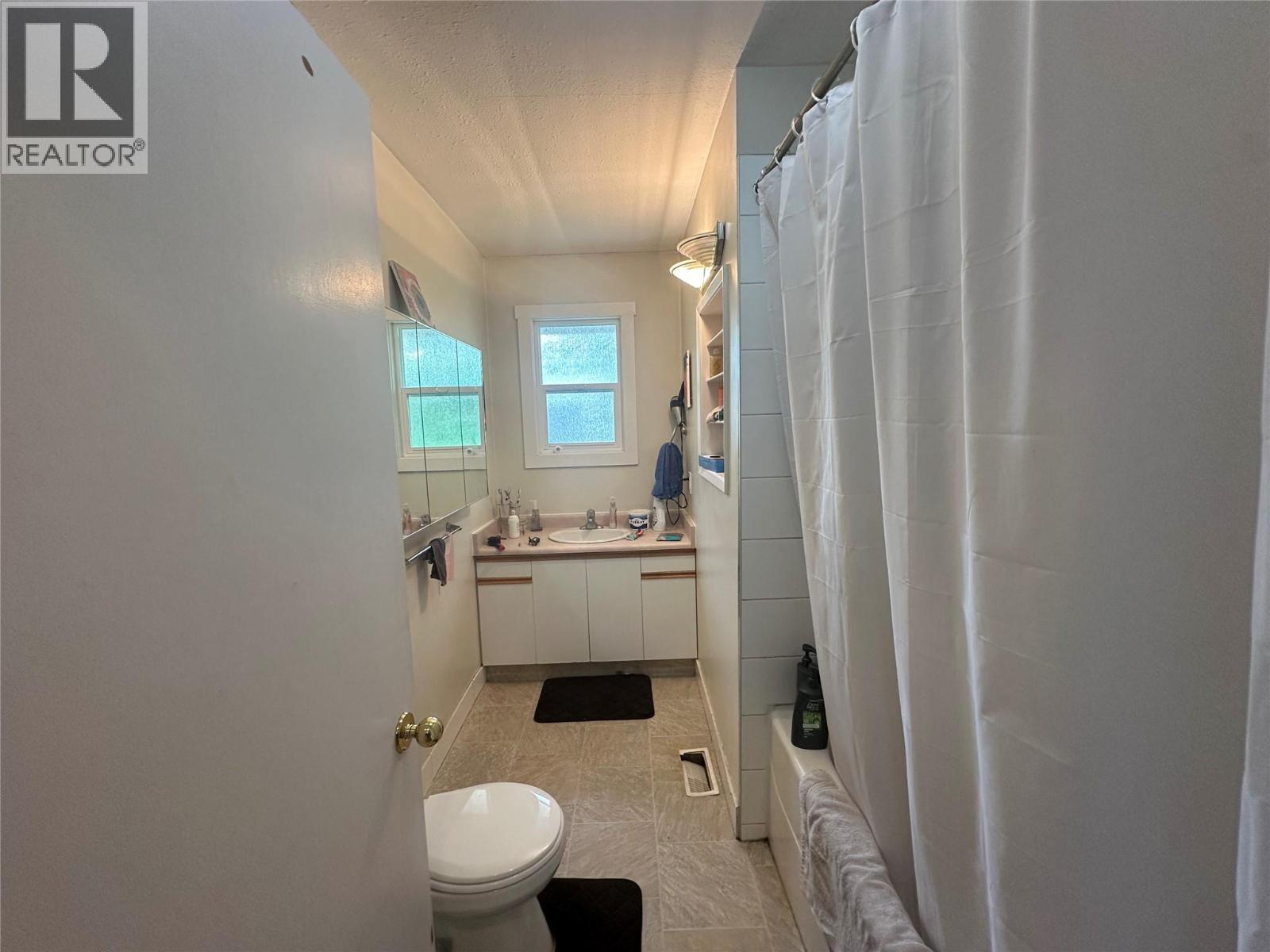 432 Wardlaw Avenue, Kelowna, British Columbia  V1Y 5B4 - Photo 14 - 10389937