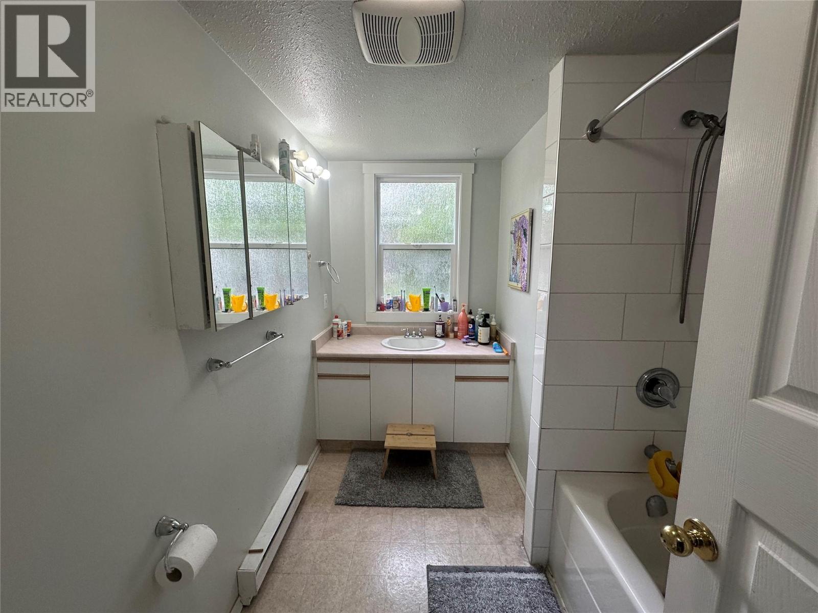 432 Wardlaw Avenue, Kelowna, British Columbia  V1Y 5B4 - Photo 19 - 10389937