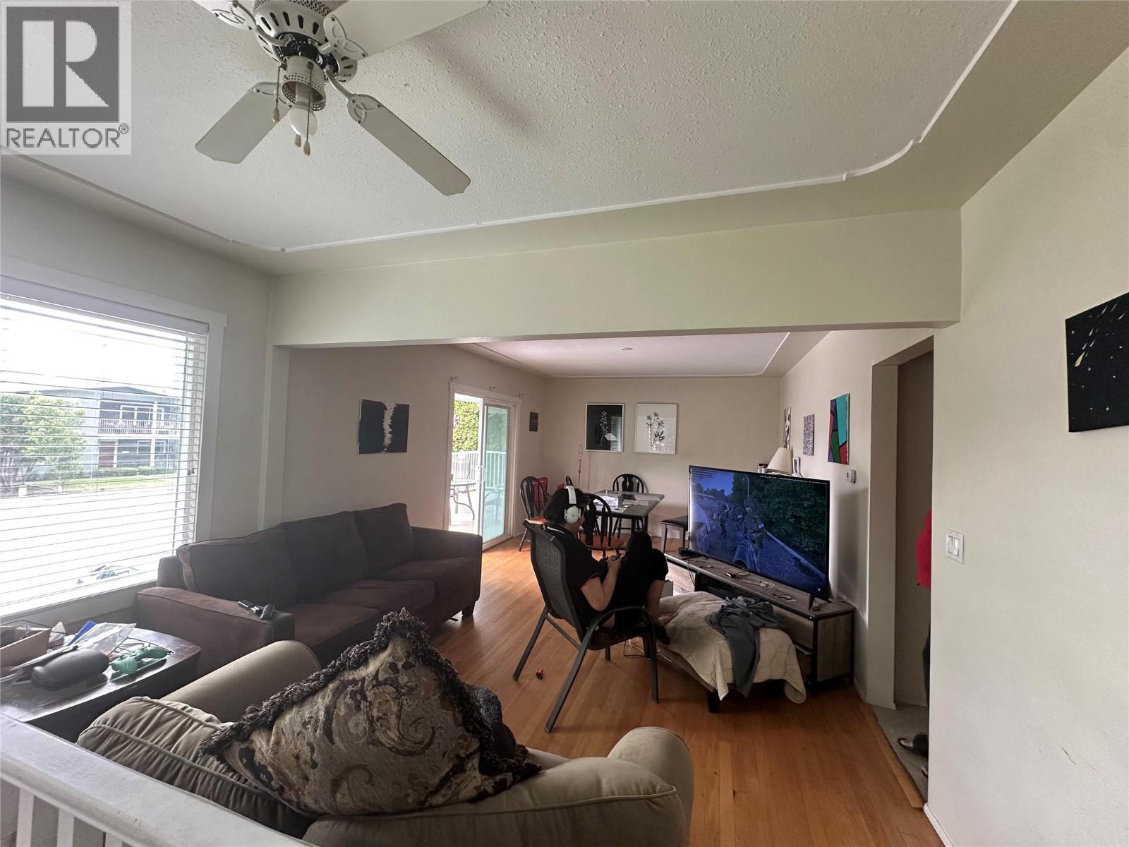 432 Wardlaw Avenue, Kelowna, British Columbia  V1Y 5B4 - Photo 4 - 10389937