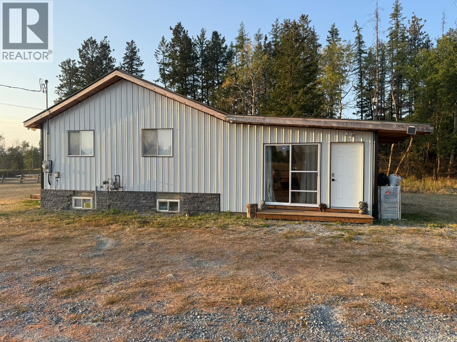 9275 Pighin Road, Cranbrook, British Columbia  V1C 7C9 - Photo 3 - 10389927