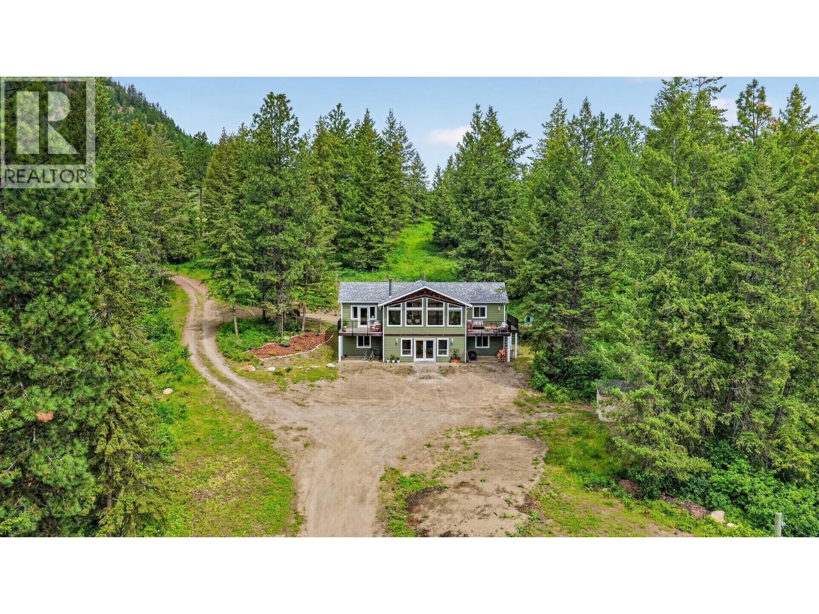 189 Rylin Road, Lumby, British Columbia  V0E 2G1 - Photo 1 - 10389839