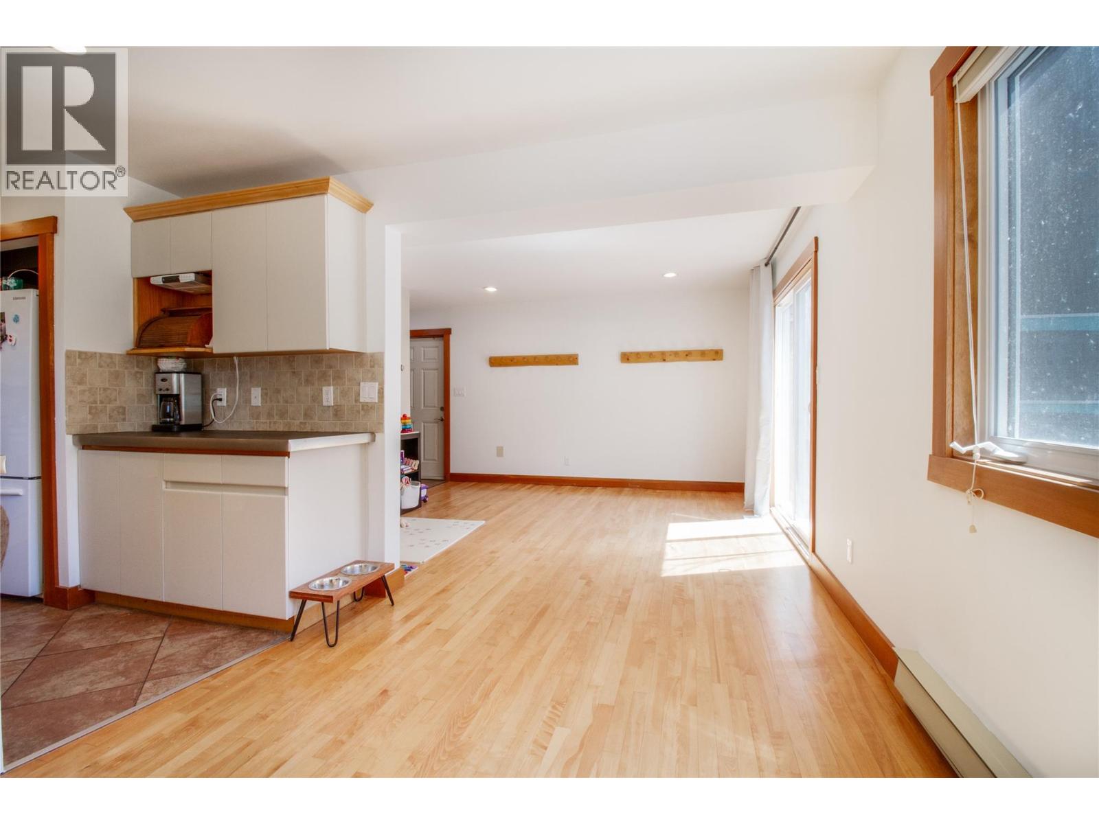 1473 Arrow Drive, Revelstoke, British Columbia  V0E 2S1 - Photo 12 - 10389821