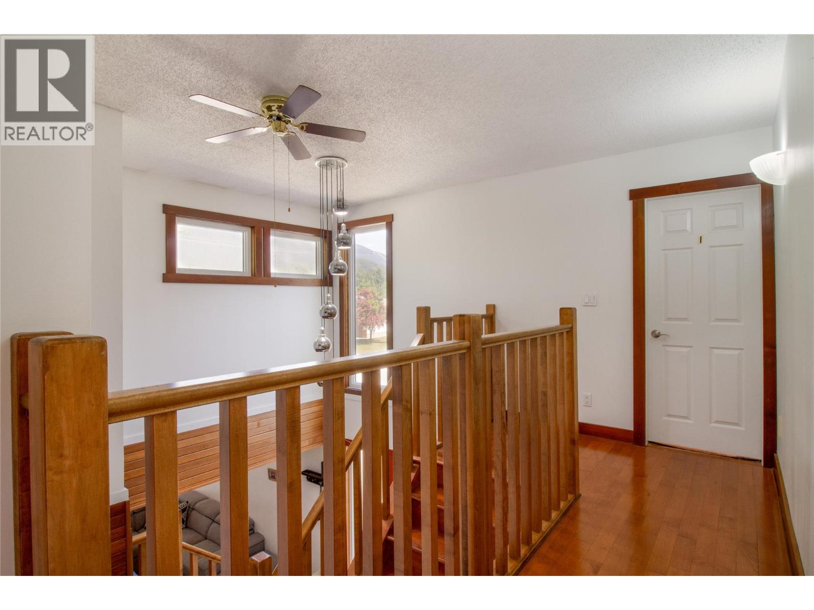 1473 Arrow Drive, Revelstoke, British Columbia  V0E 2S1 - Photo 18 - 10389821