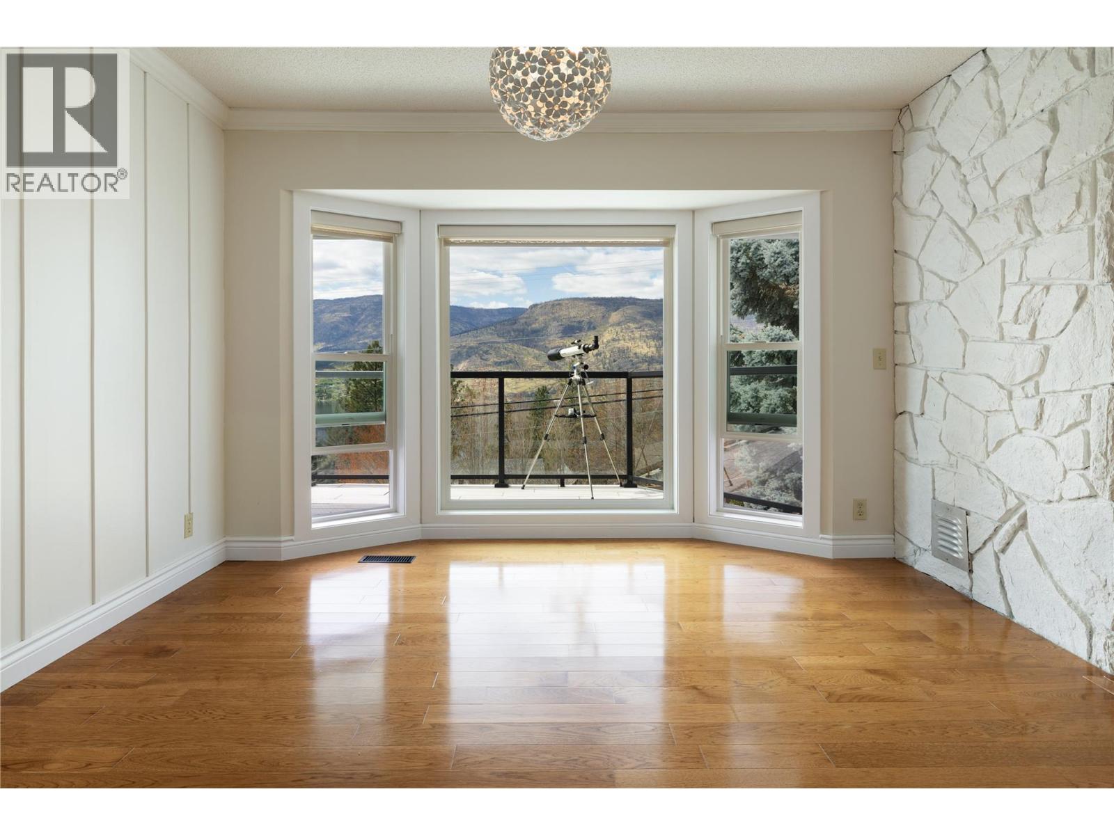 277 Clifton Road N, Kelowna, British Columbia  V1V 1N3 - Photo 15 - 10389802