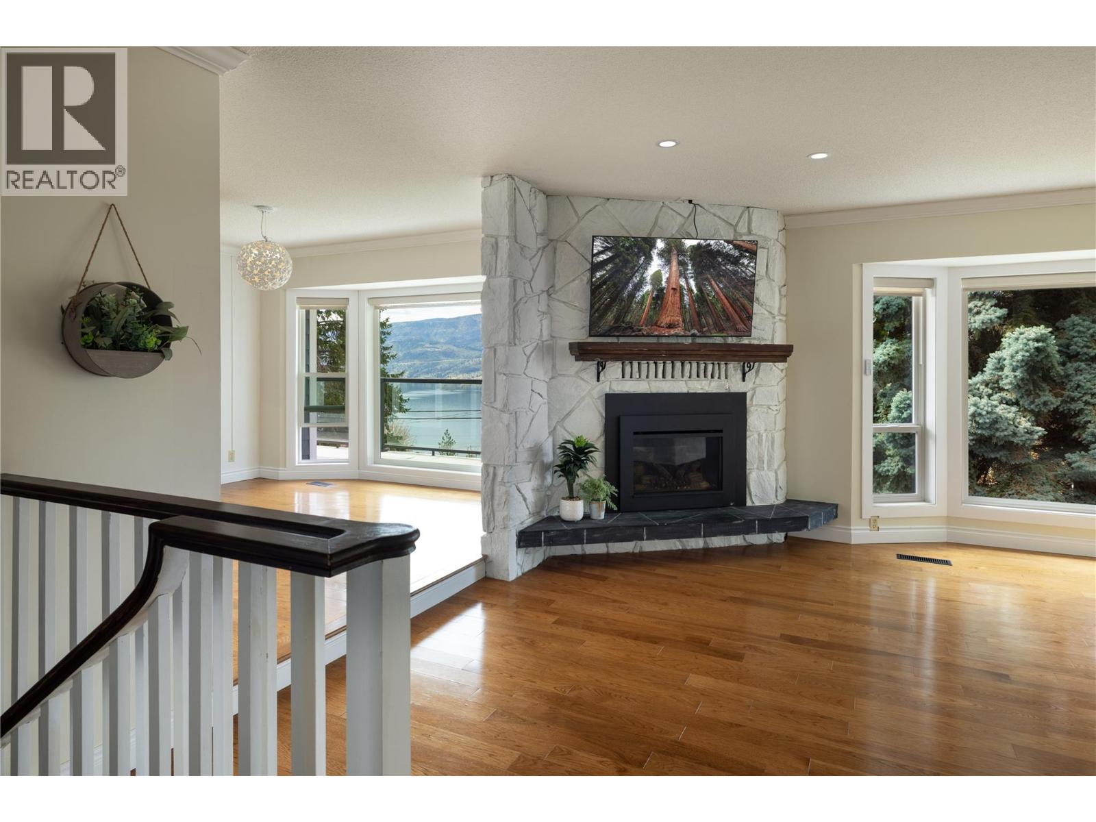 277 Clifton Road N, Kelowna, British Columbia  V1V 1N3 - Photo 18 - 10389802