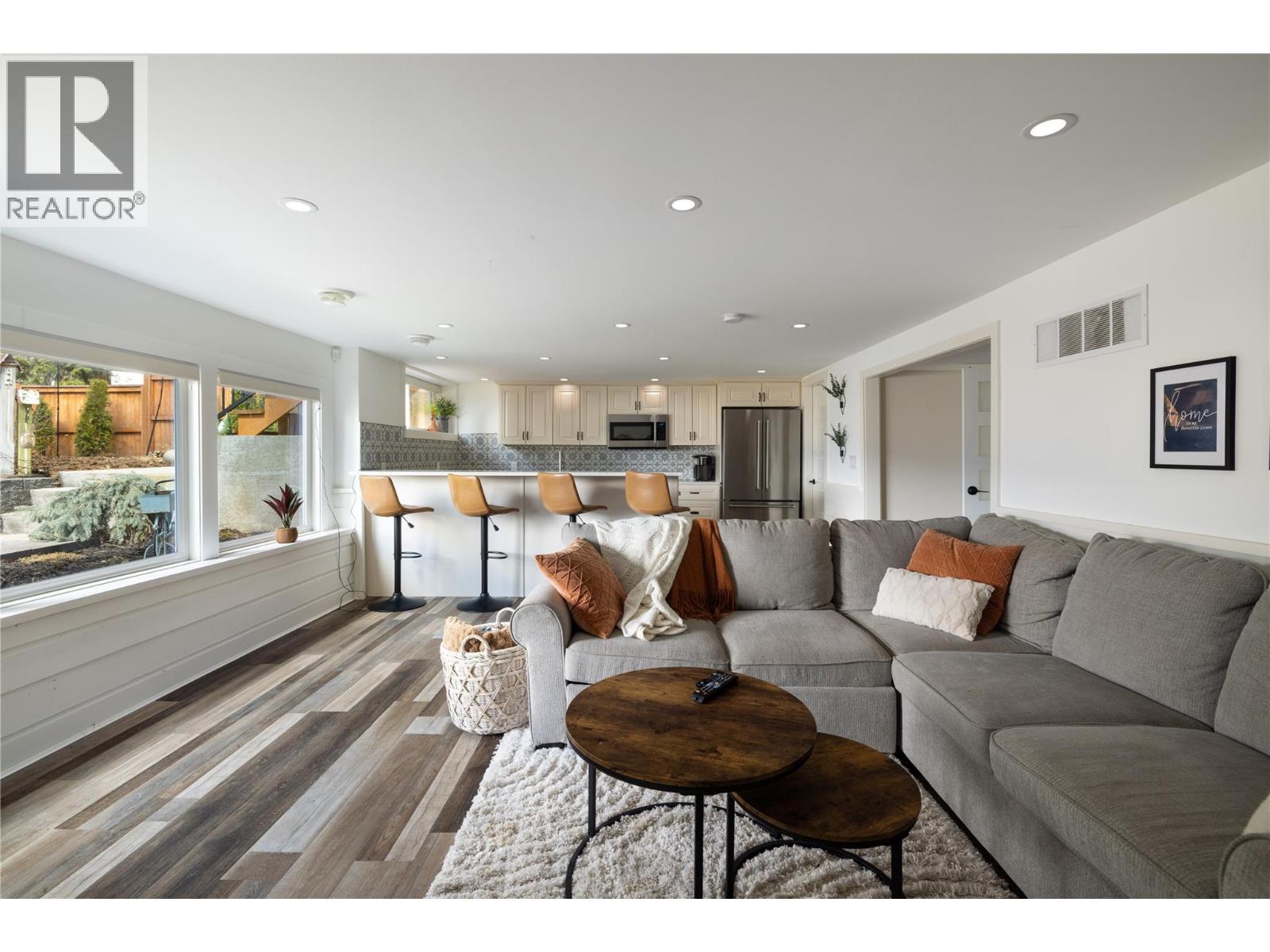 277 Clifton Road N, Kelowna, British Columbia  V1V 1N3 - Photo 29 - 10389802