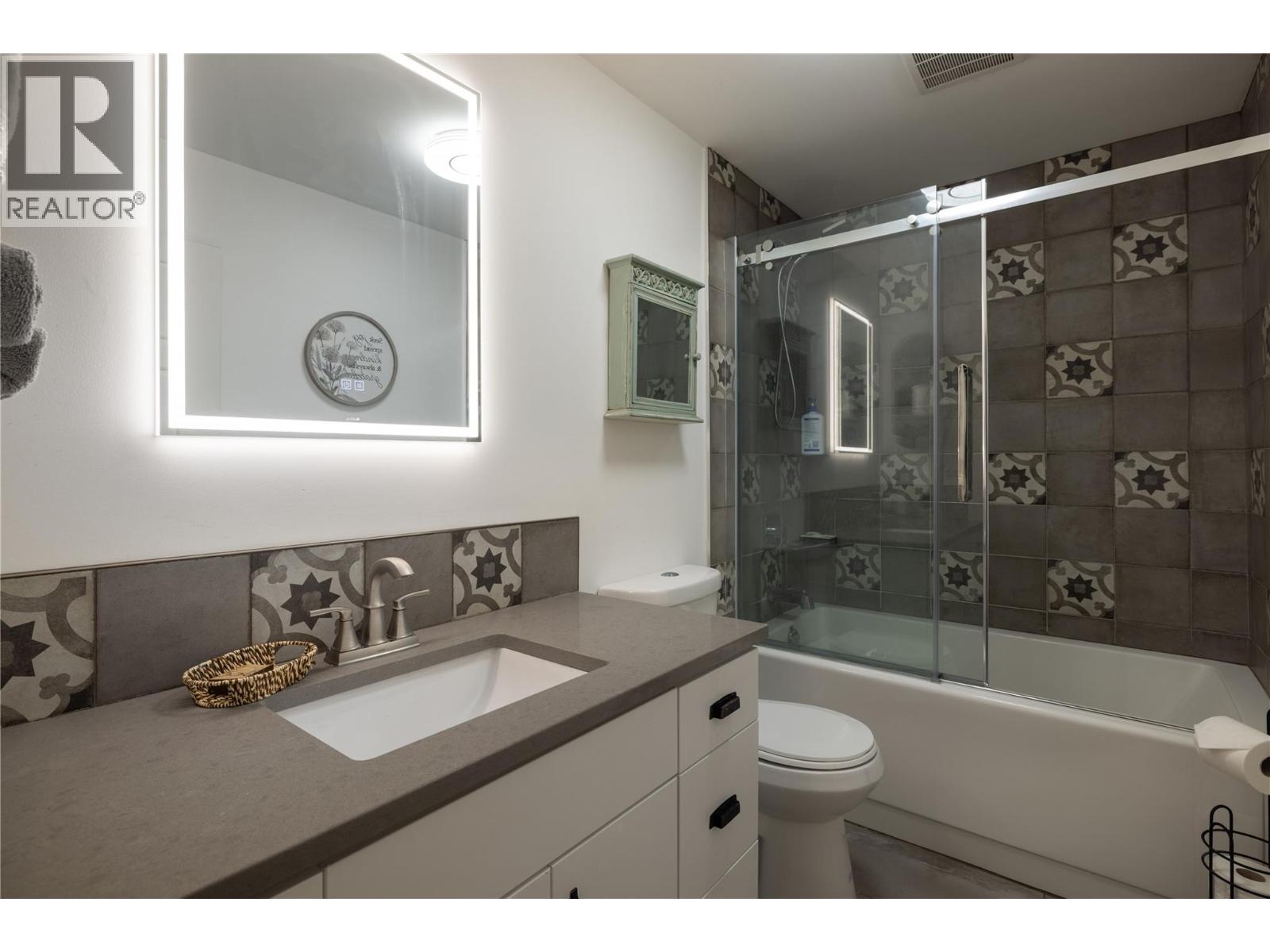 277 Clifton Road N, Kelowna, British Columbia  V1V 1N3 - Photo 40 - 10389802