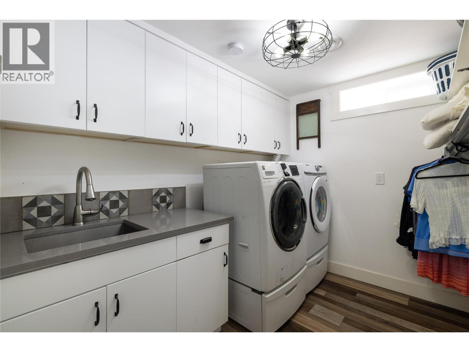 277 Clifton Road N, Kelowna, British Columbia  V1V 1N3 - Photo 43 - 10389802