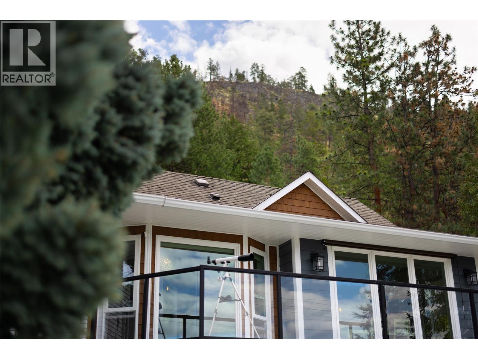 277 Clifton Road N, Kelowna, British Columbia  V1V 1N3 - Photo 48 - 10389802