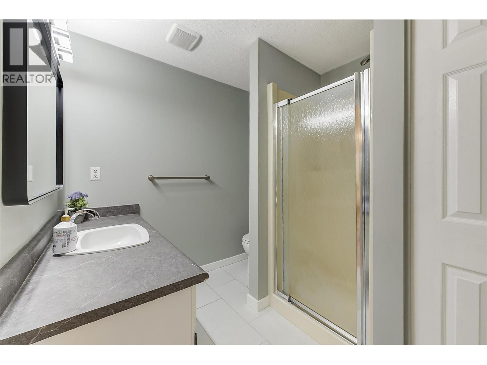 1534 Lawrence Avenue Unit# 203, Kelowna, British Columbia  V1Y 6M8 - Photo 13 - 10389941