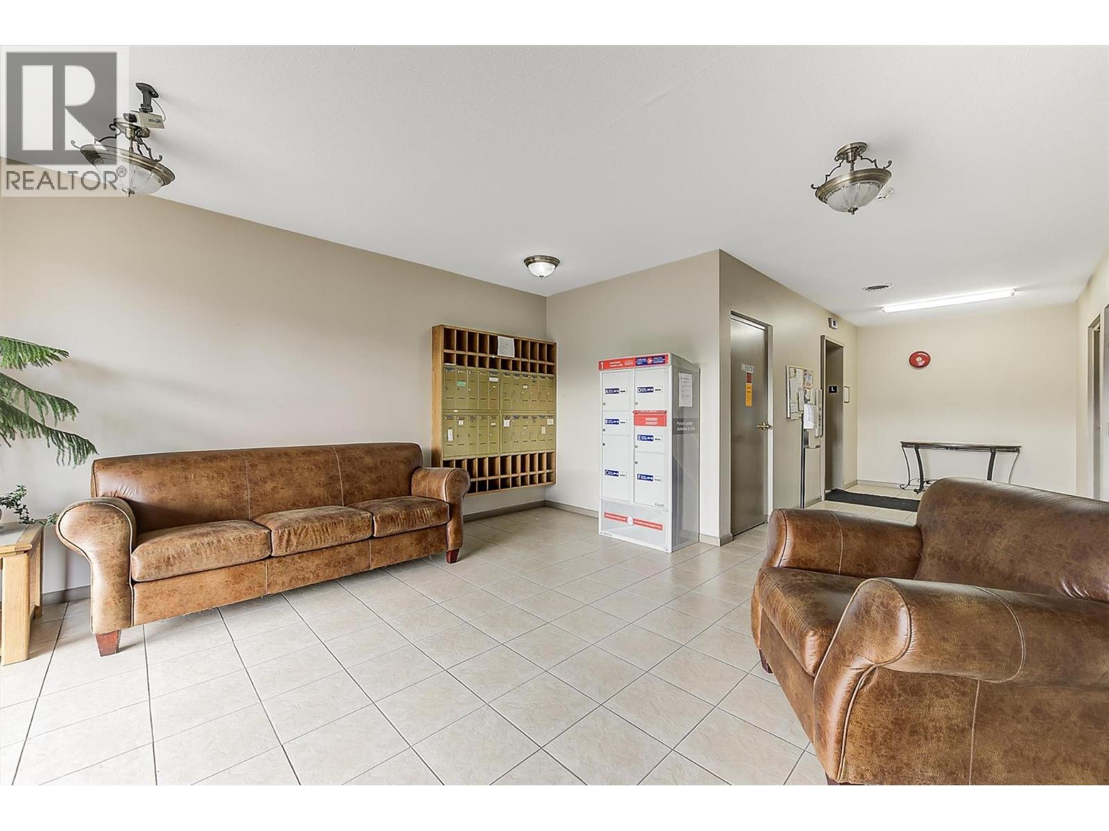 1534 Lawrence Avenue Unit# 203, Kelowna, British Columbia  V1Y 6M8 - Photo 18 - 10389941