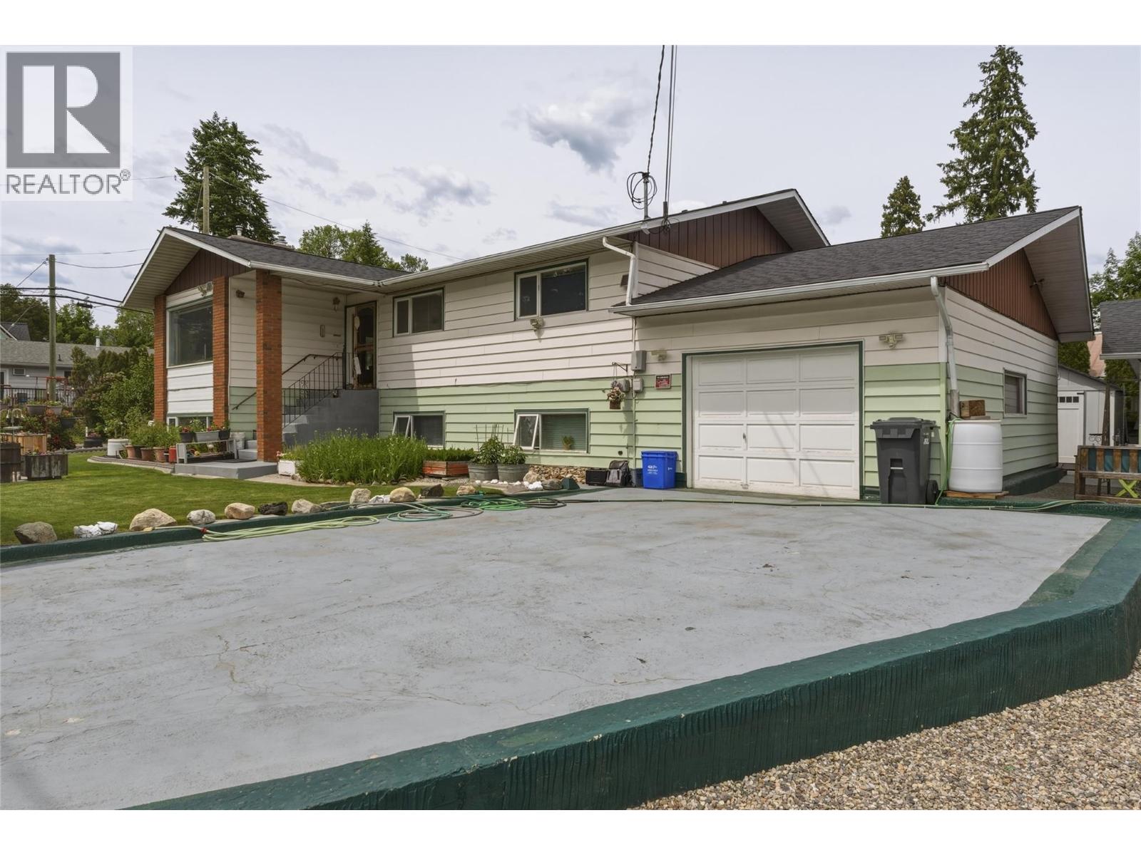 2810 Okanagan Street Lot# 1, Armstrong, British Columbia  V4X 0A8 - Photo 2 - 10389619