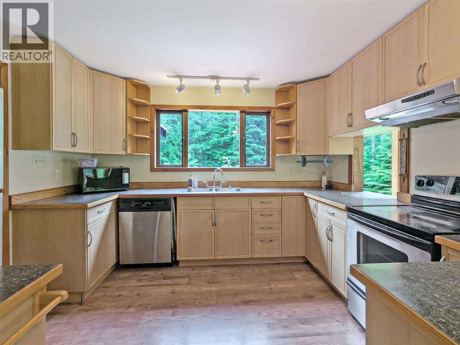 122 Perepolkin Road, Hills, British Columbia  V0G 1S1 - Photo 16 - 10389544