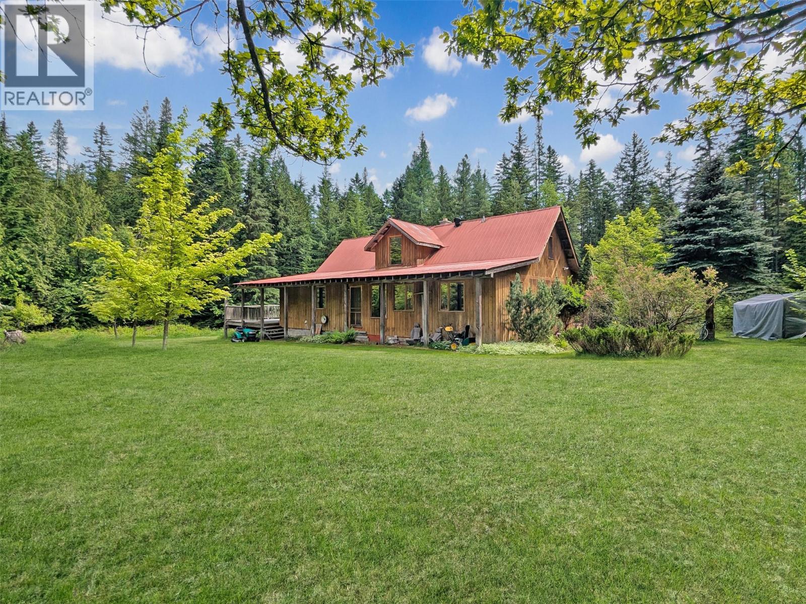 122 Perepolkin Road, Hills, British Columbia  V0G 1S1 - Photo 2 - 10389544