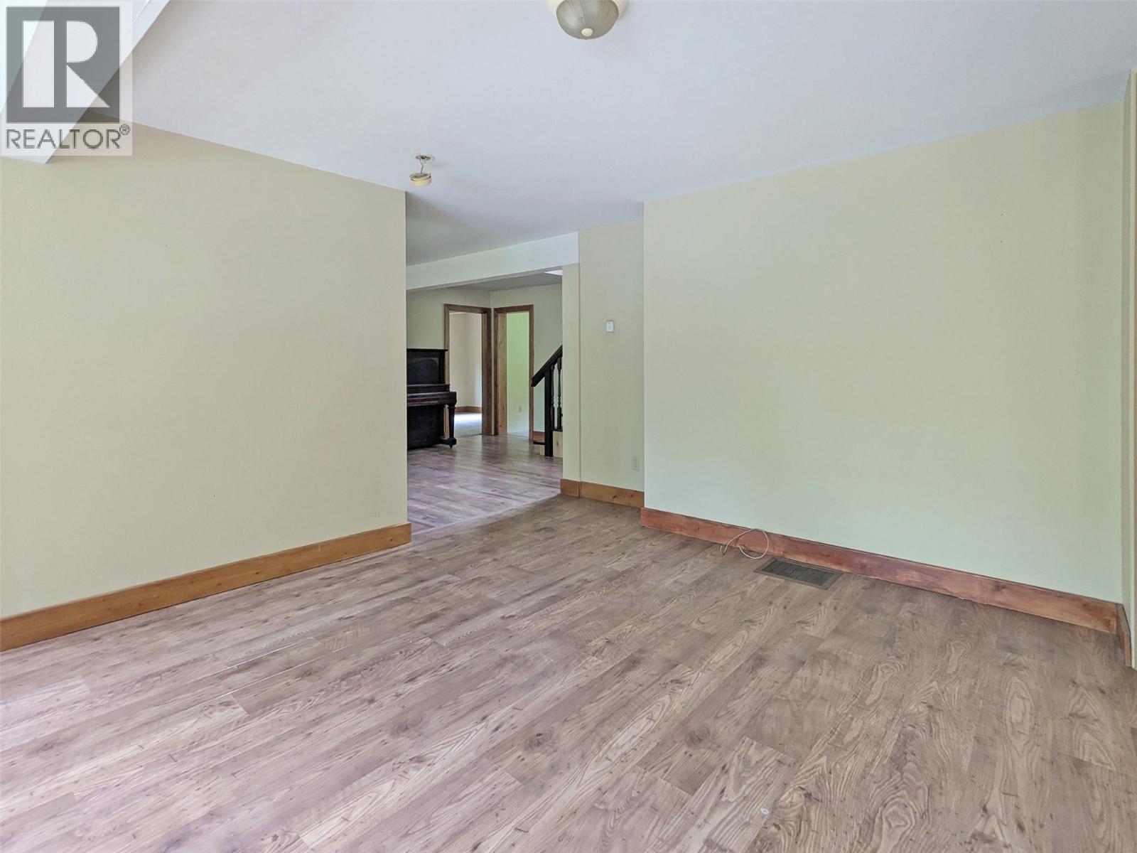 122 Perepolkin Road, Hills, British Columbia  V0G 1S1 - Photo 21 - 10389544
