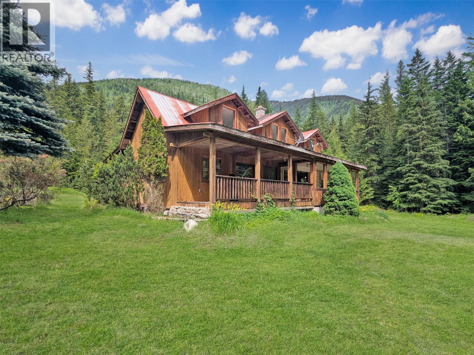 122 Perepolkin Road, Hills, British Columbia  V0G 1S1 - Photo 4 - 10389544