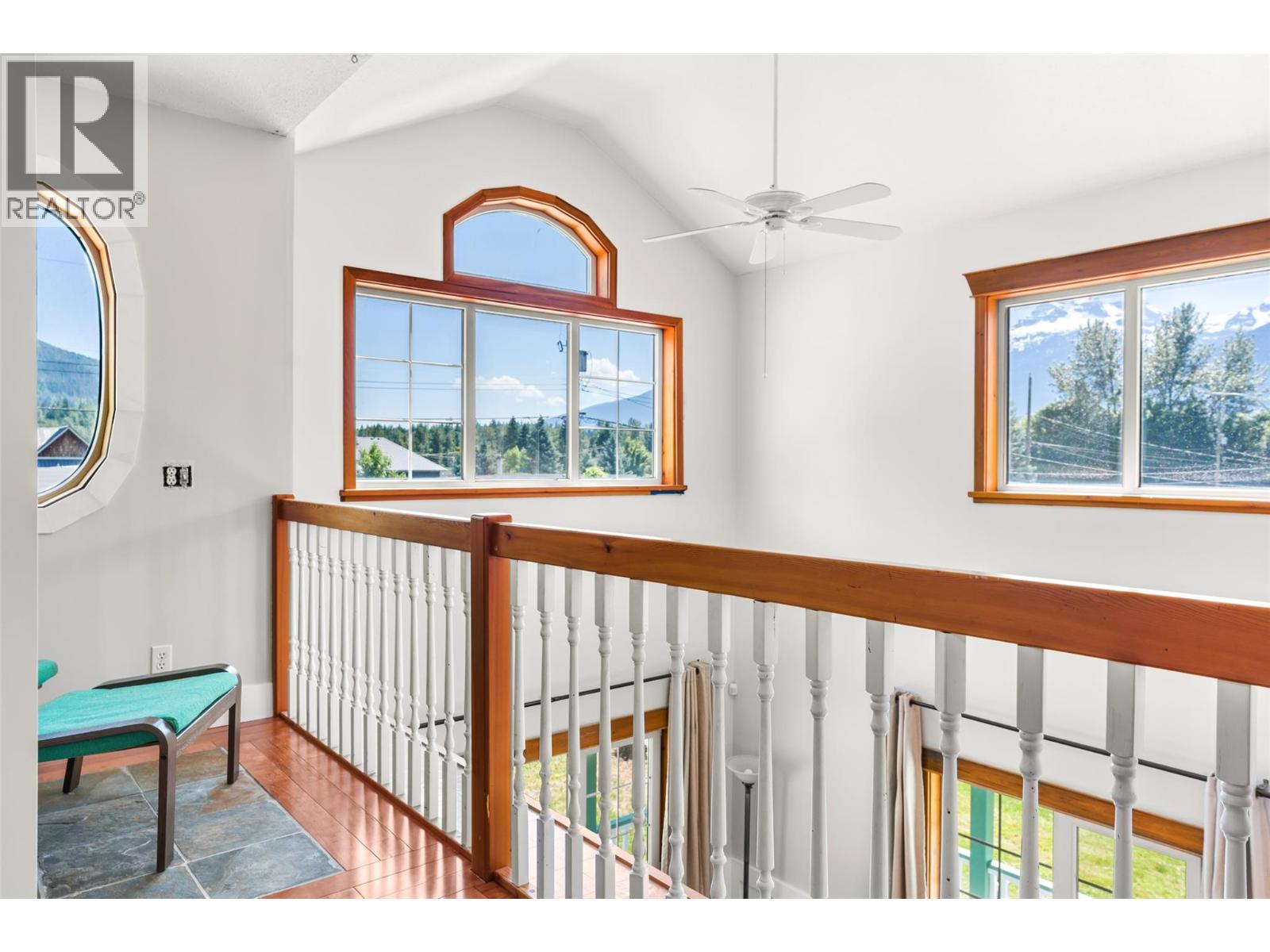 701 Edward Street, Revelstoke, British Columbia  V0E 2S1 - Photo 33 - 10389608
