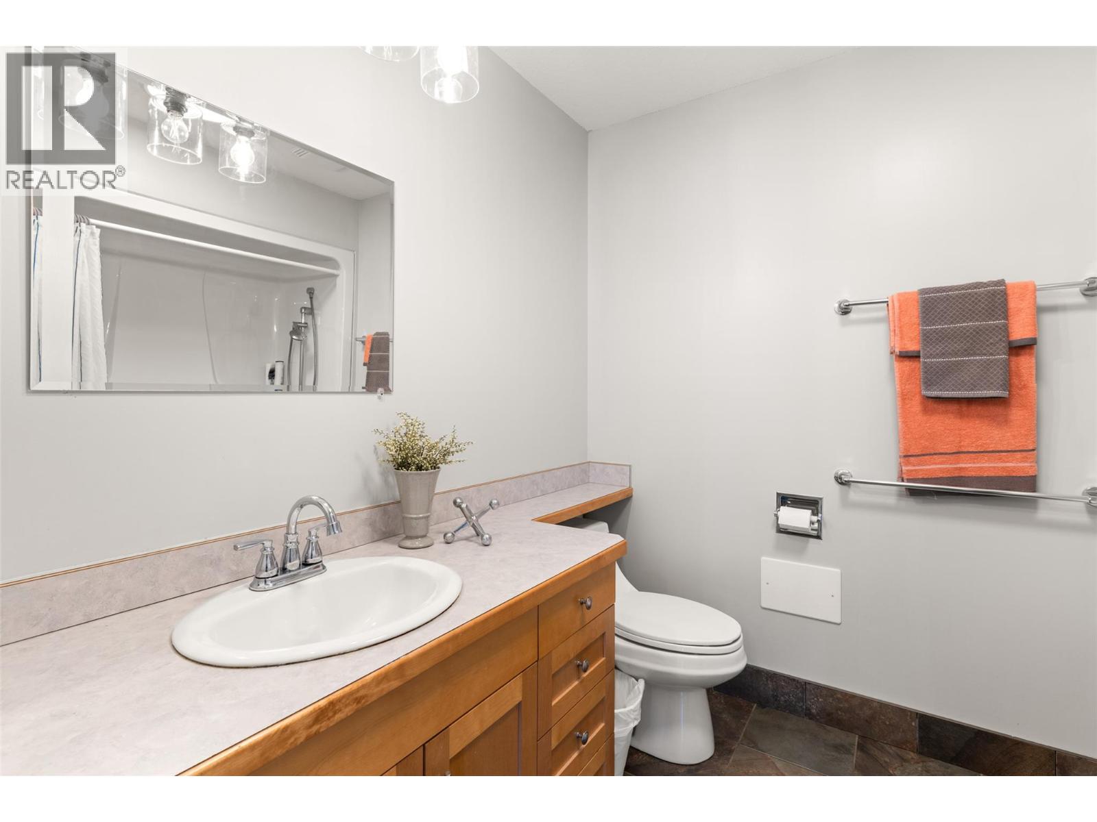 701 Edward Street, Revelstoke, British Columbia  V0E 2S1 - Photo 34 - 10389608