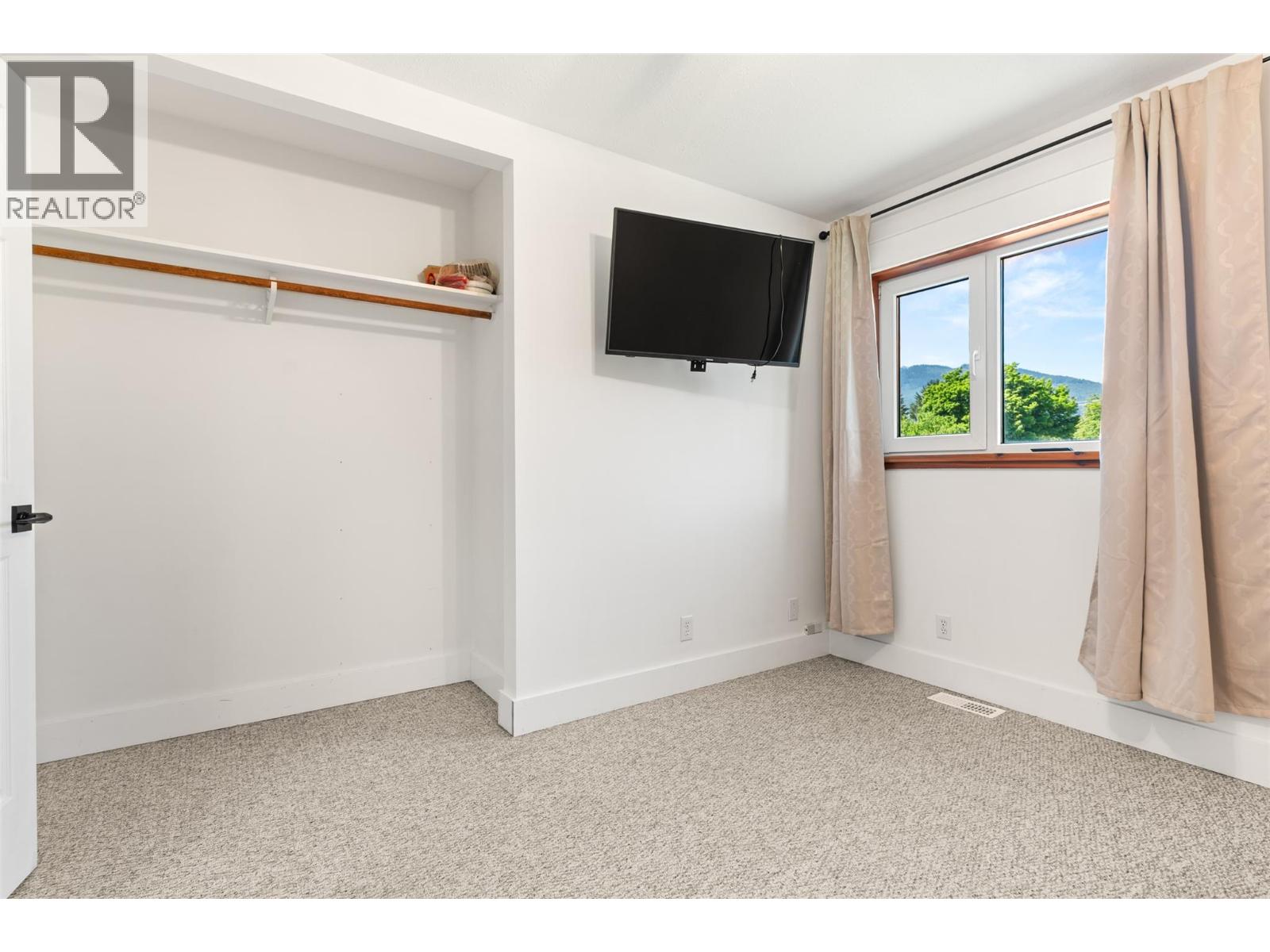 701 Edward Street, Revelstoke, British Columbia  V0E 2S1 - Photo 37 - 10389608