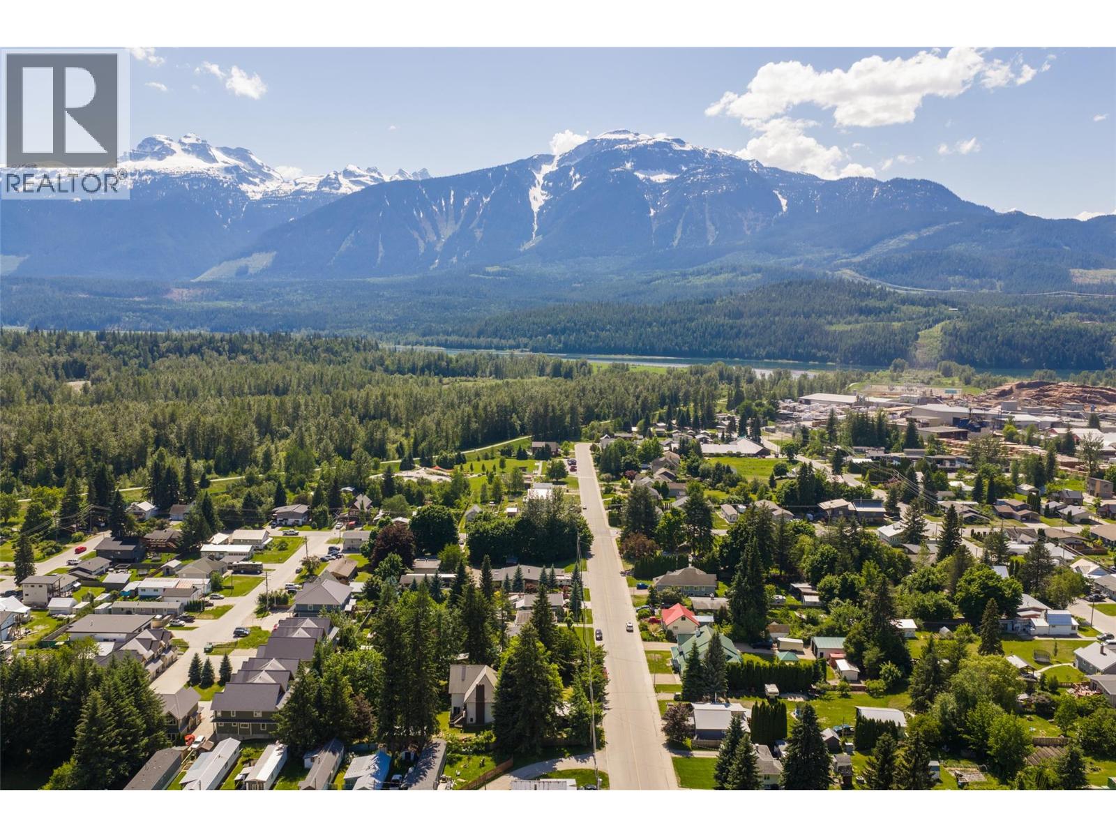 701 Edward Street, Revelstoke, British Columbia  V0E 2S1 - Photo 54 - 10389608