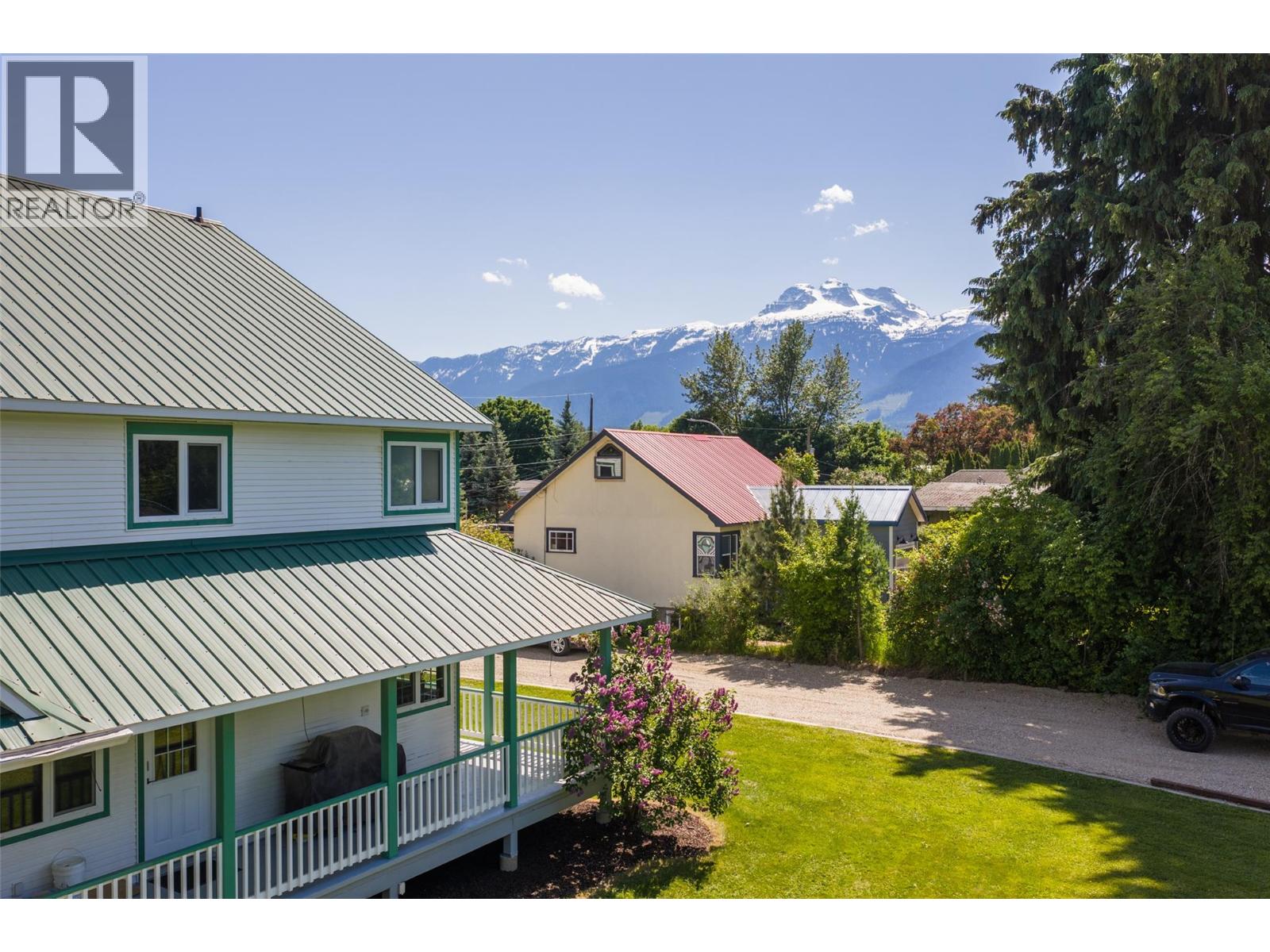 701 Edward Street, Revelstoke, British Columbia  V0E 2S1 - Photo 57 - 10389608