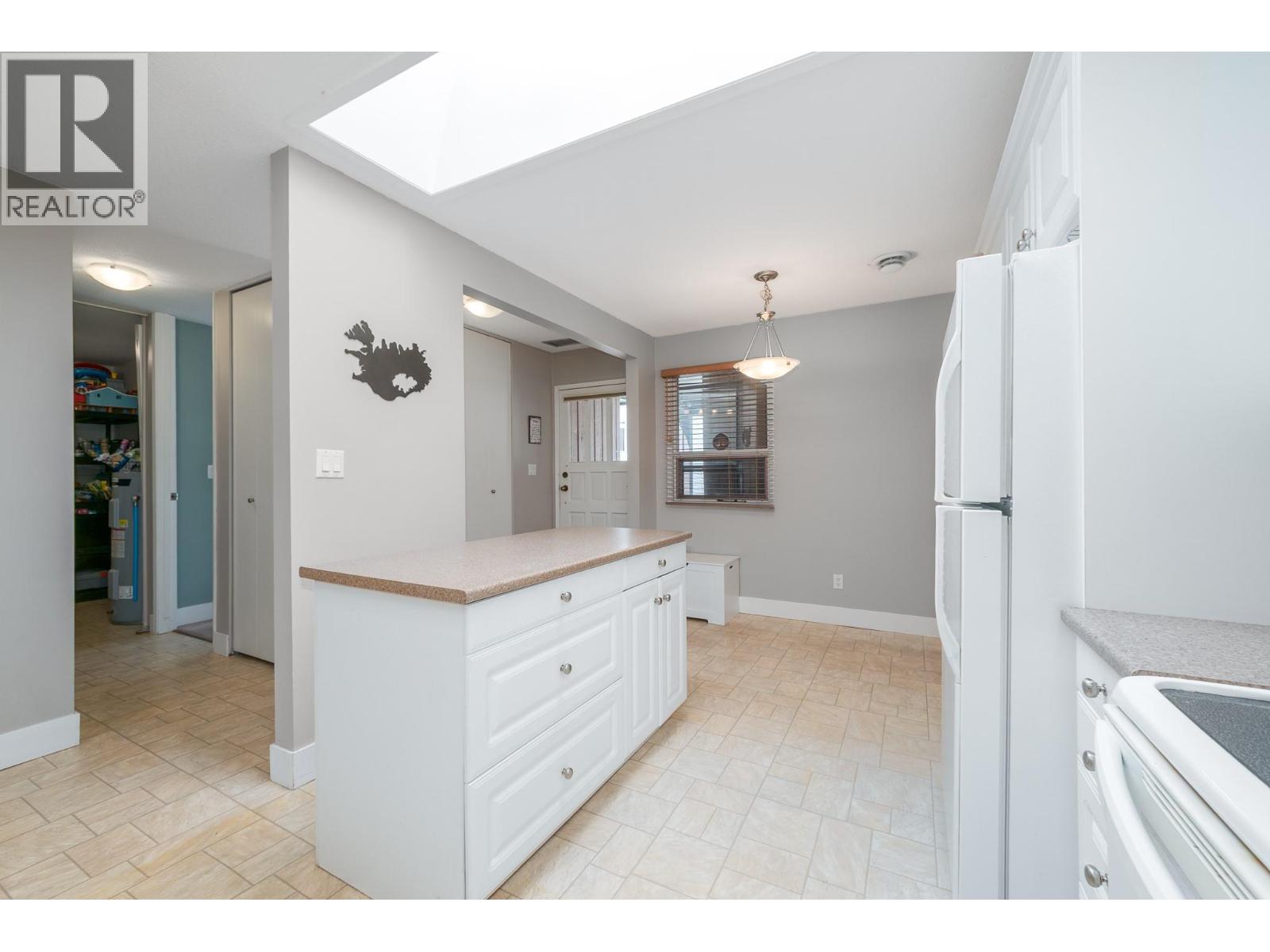 1660 Ufton Court Unit# 210, Kelowna, British Columbia  V1Y 8G7 - Photo 11 - 10389217