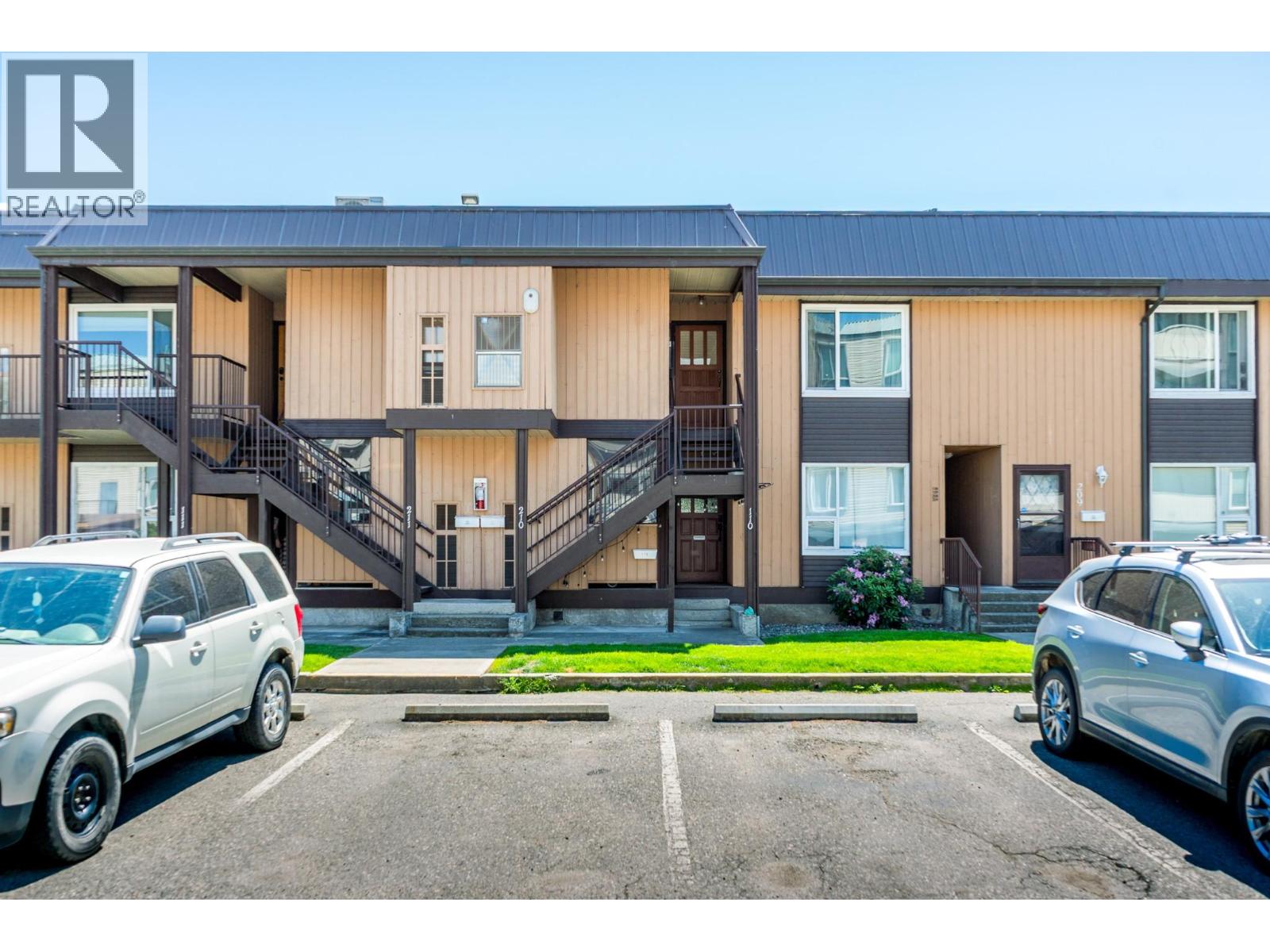 1660 Ufton Court Unit# 210, Kelowna, British Columbia  V1Y 8G7 - Photo 2 - 10389217