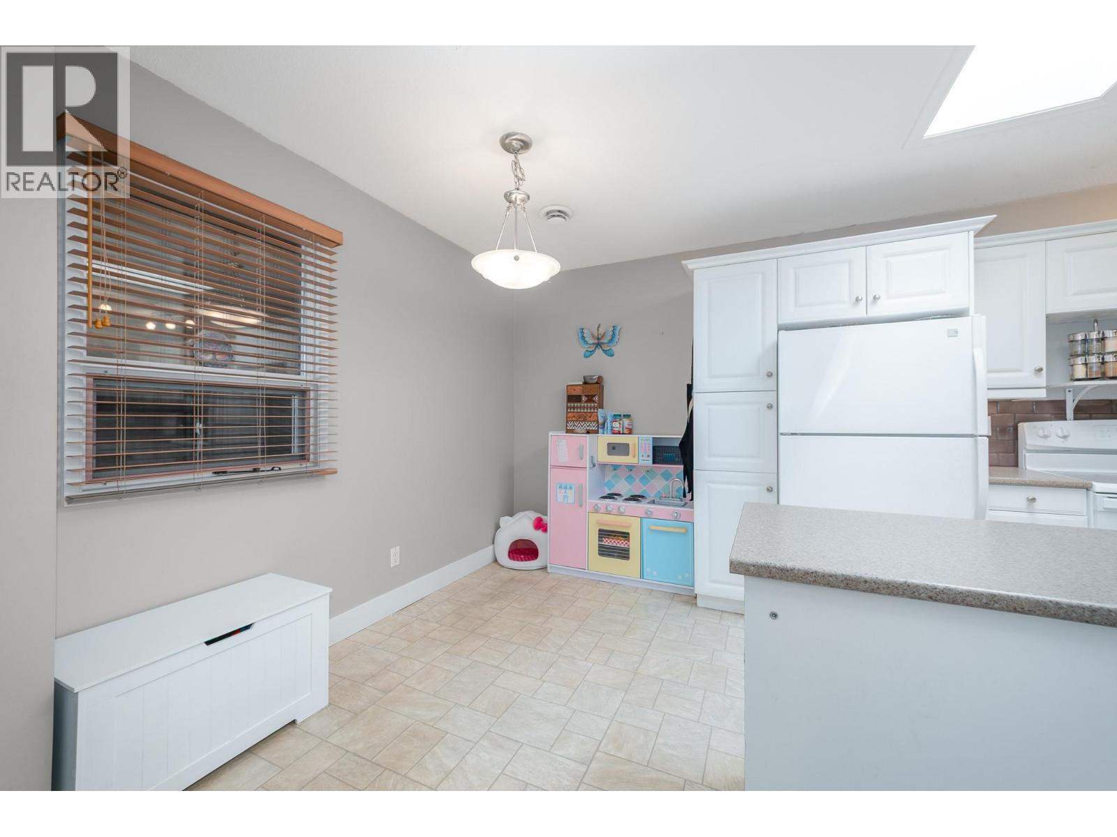 1660 Ufton Court Unit# 210, Kelowna, British Columbia  V1Y 8G7 - Photo 6 - 10389217