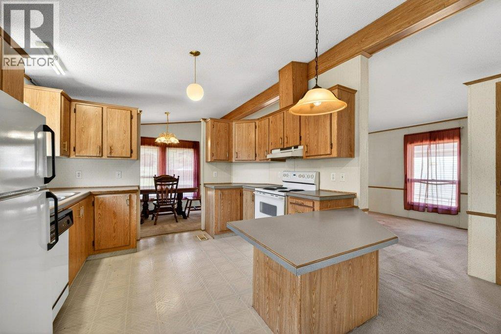 2930 Brown Road Unit# 39, Salmon Arm, British Columbia  V1E 4M1 - Photo 3 - 10388960