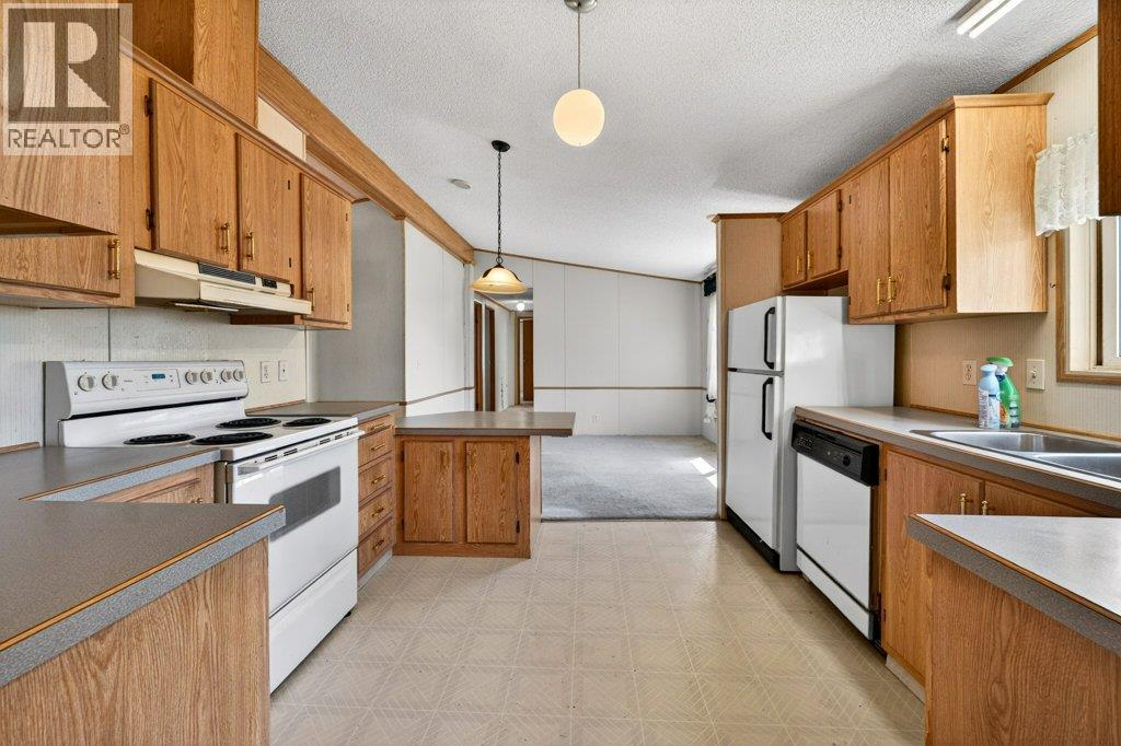 2930 Brown Road Unit# 39, Salmon Arm, British Columbia  V1E 4M1 - Photo 6 - 10388960