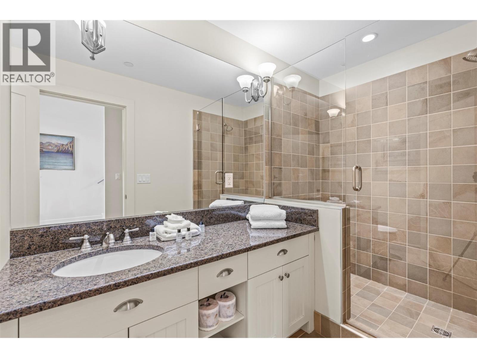 9845 Eastside Road Unit# 158, Vernon, British Columbia  V1H 1Z2 - Photo 6 - 10387640