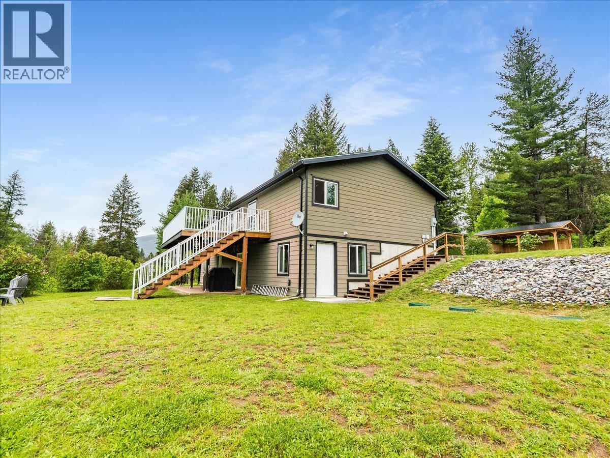 3752 Krestova Cemetery Road, Krestova, British Columbia  V0G 1H2 - Photo 2 - 10386320
