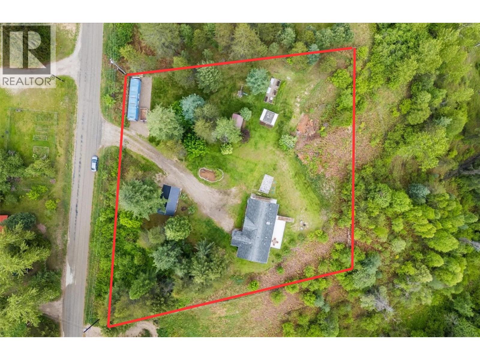 3752 Krestova Cemetery Road, Krestova, British Columbia  V0G 1H2 - Photo 3 - 10386320