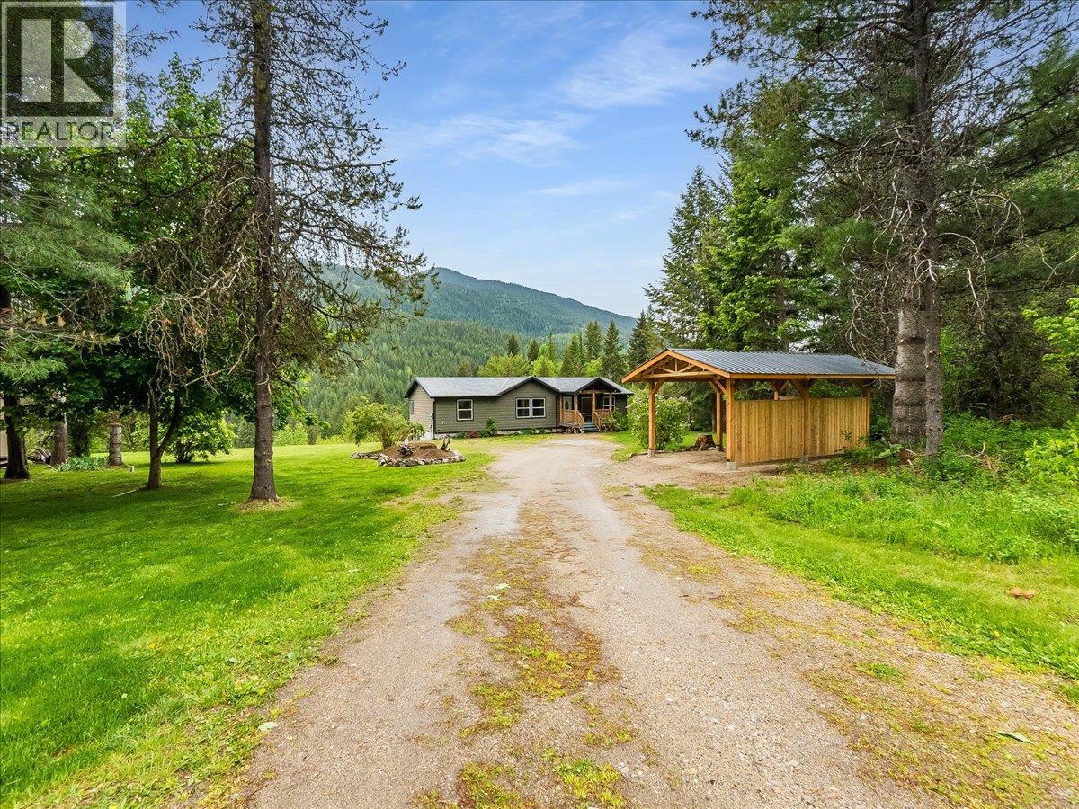 3752 Krestova Cemetery Road, Krestova, British Columbia  V0G 1H2 - Photo 4 - 10386320