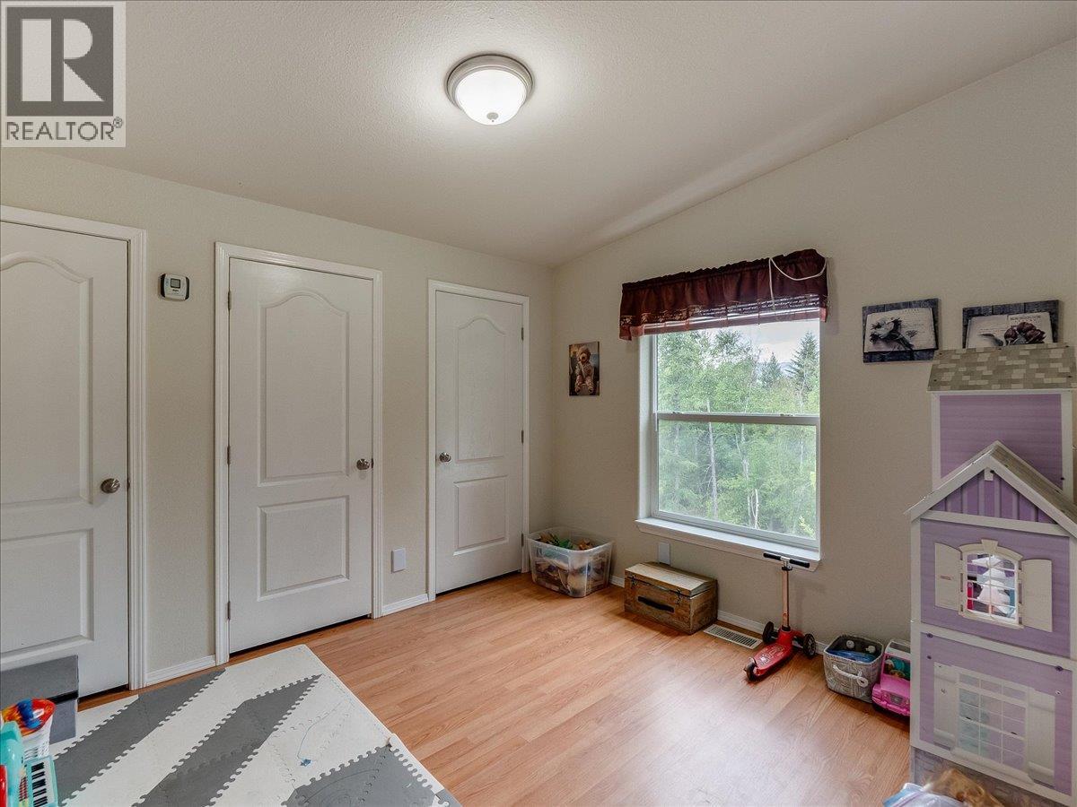 3752 Krestova Cemetery Road, Krestova, British Columbia  V0G 1H2 - Photo 41 - 10386320
